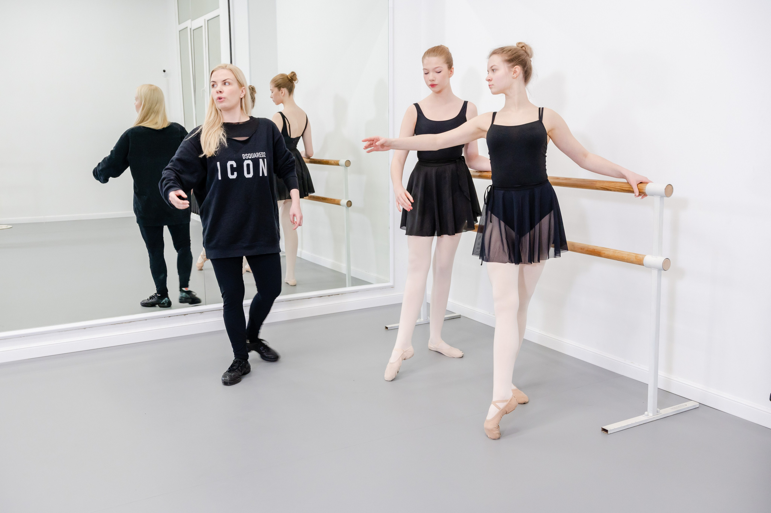 Reportage photography at a ballet school. PHOTOGRAPHER QUINTANA ROO