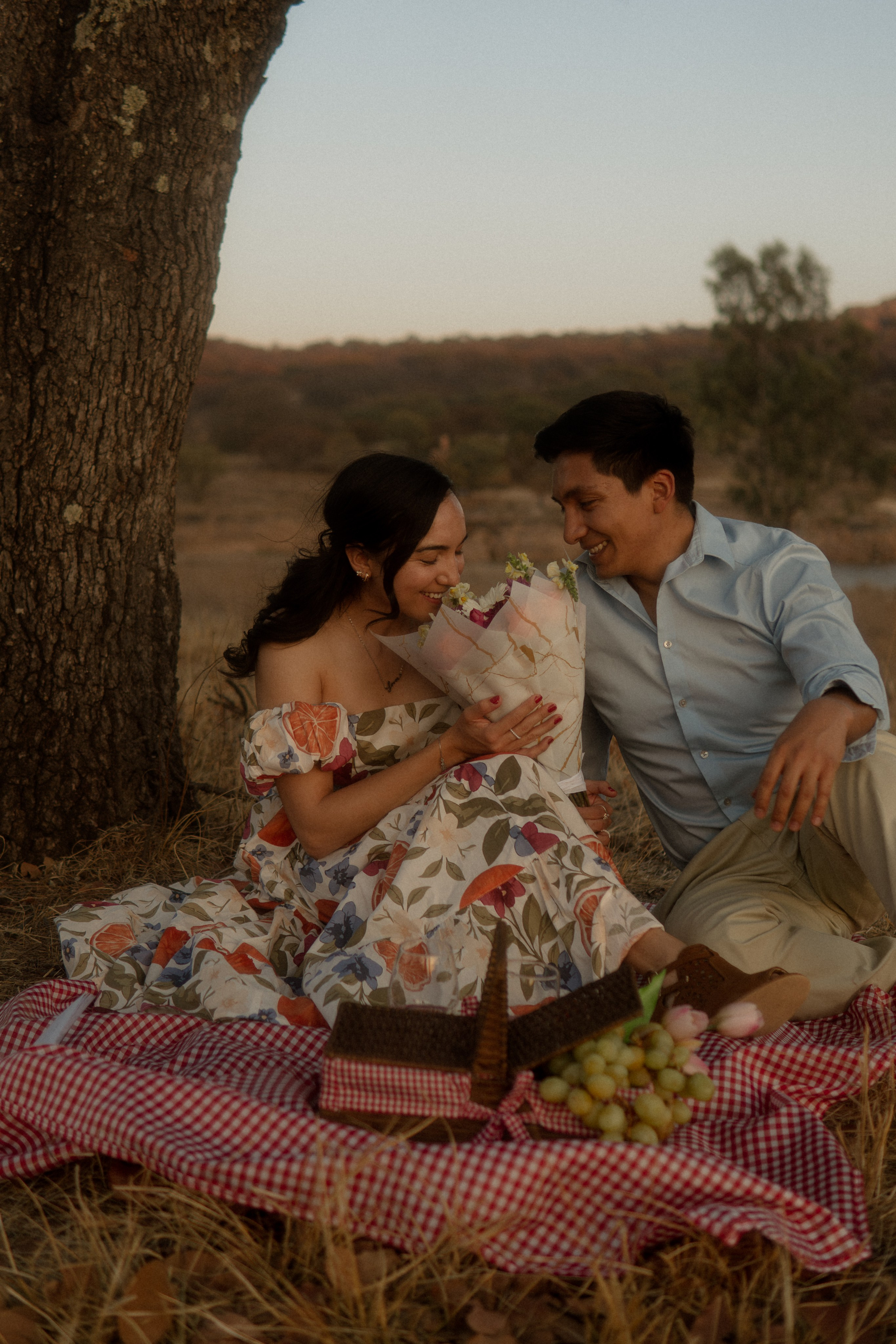 Gabriela y Joaquin. TWO MILLIMETERS