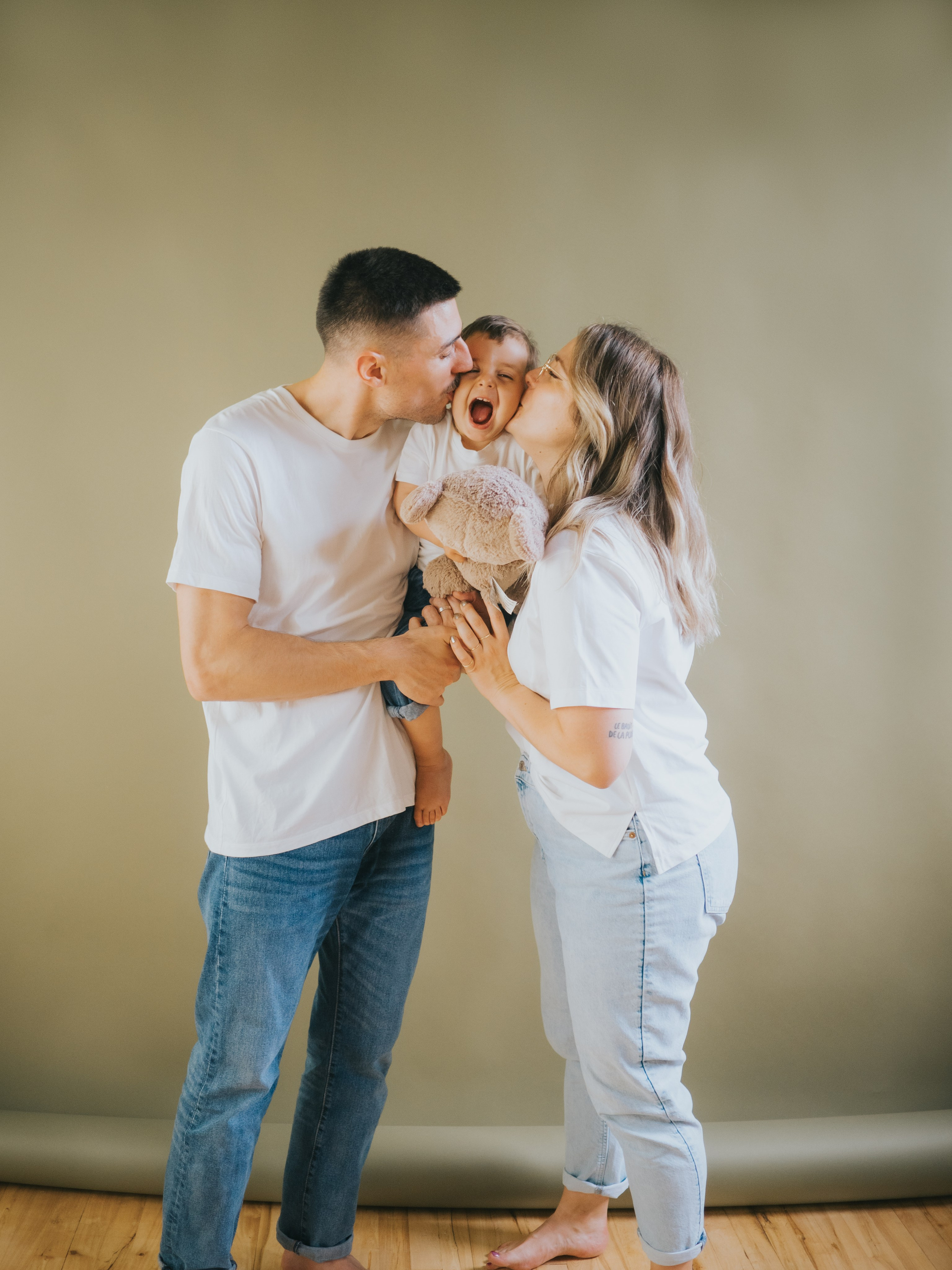 Family. Mimosa Studios — Motherhood, Portrait & Family Photographer in Montreal