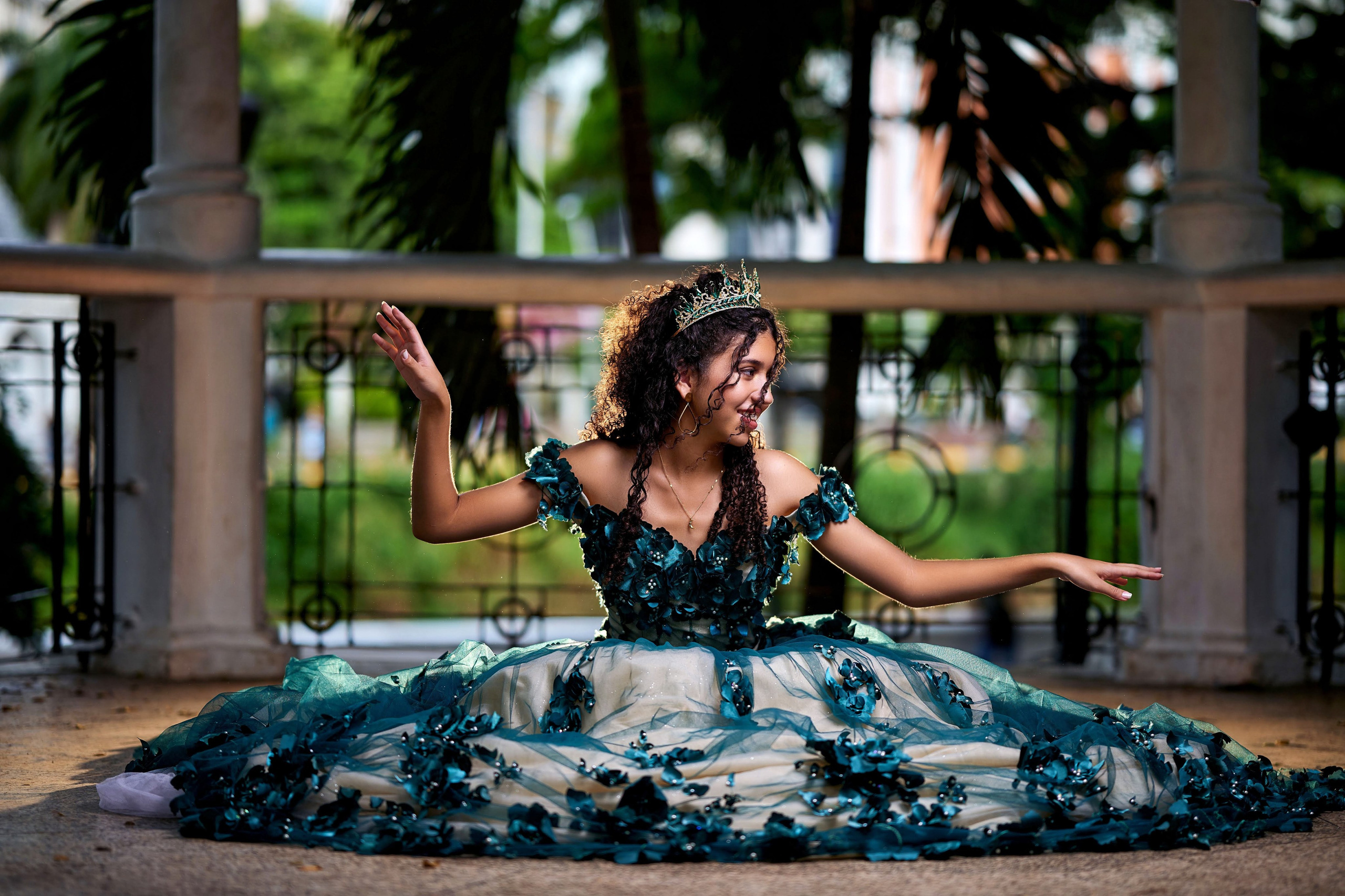 Mis 15 | Sesiones de Fotografía Modernas. Wedding Photography & Videography by ZZ Hendrick | Capturing Your Love Story in Colombia & USA
