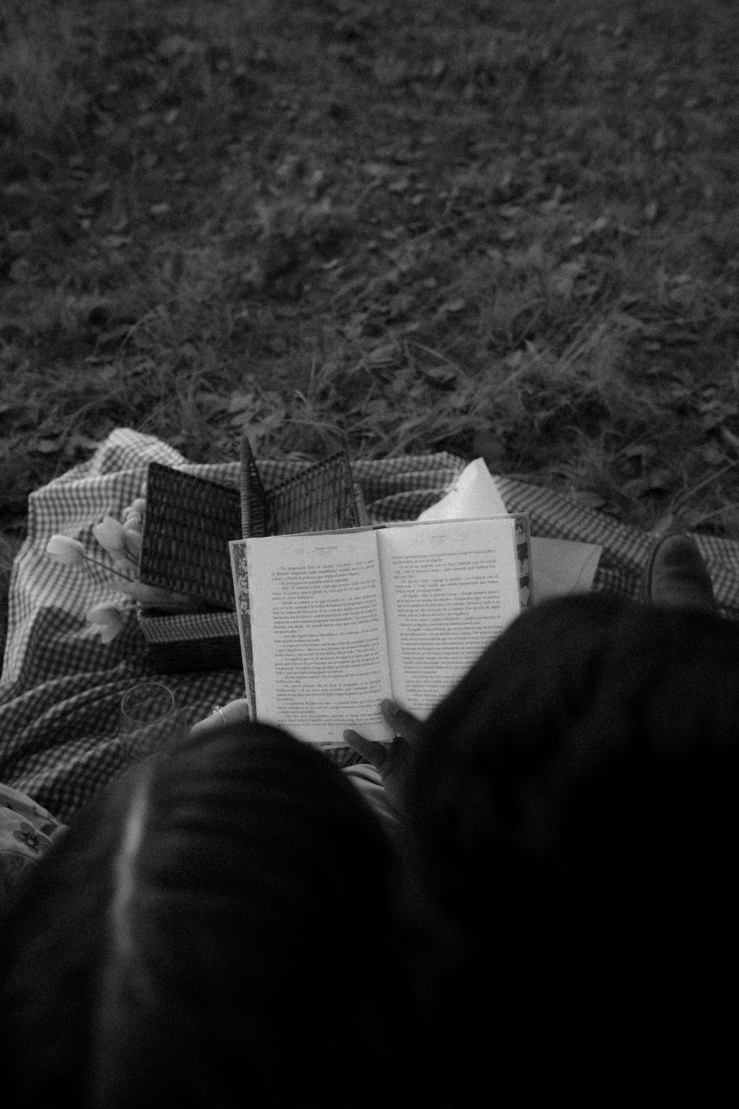 Gabriela y Joaquin. TWO MILLIMETERS