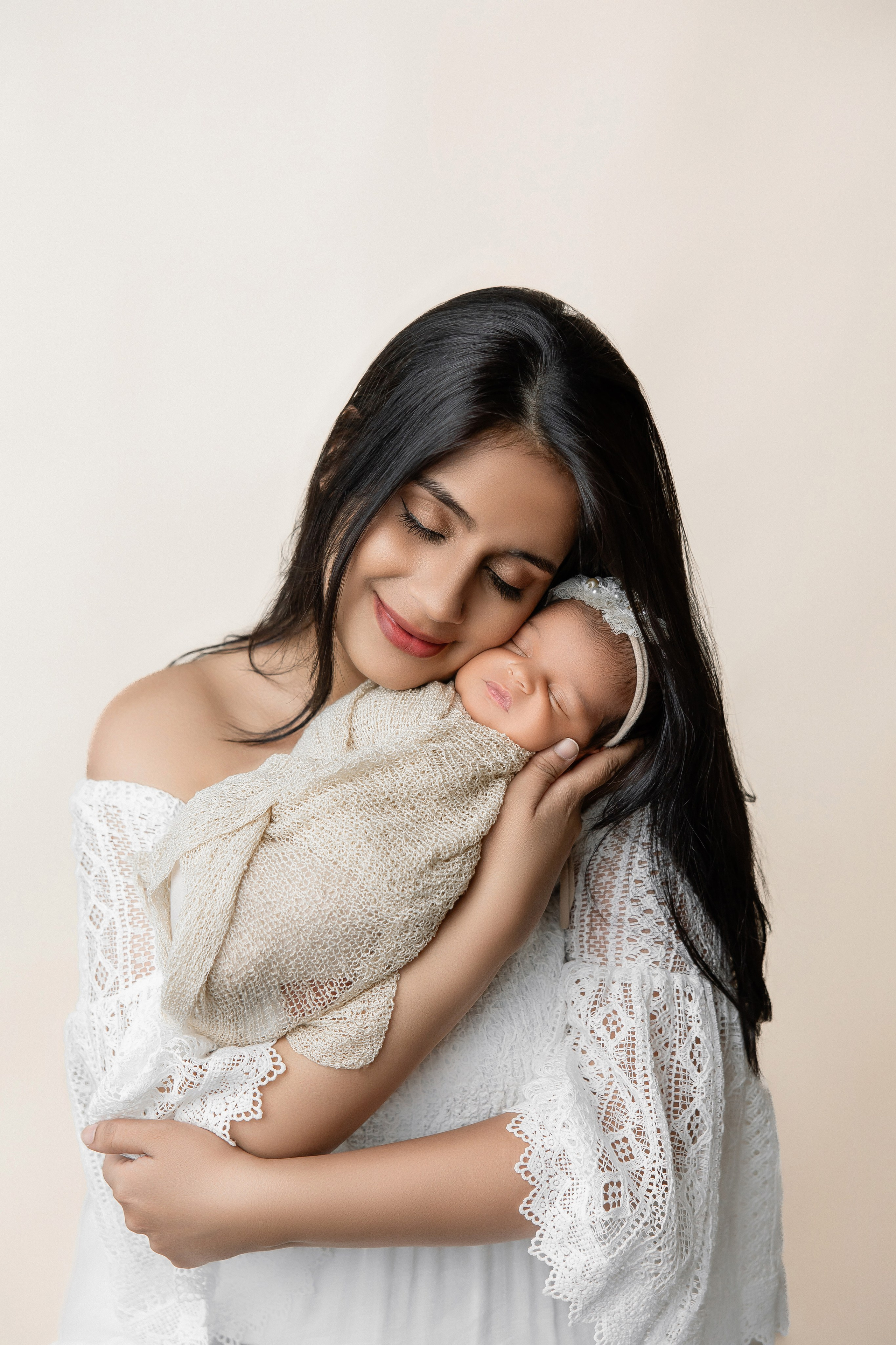 Iana Banana | Toronto Maternity, Newborn & Family Photographer