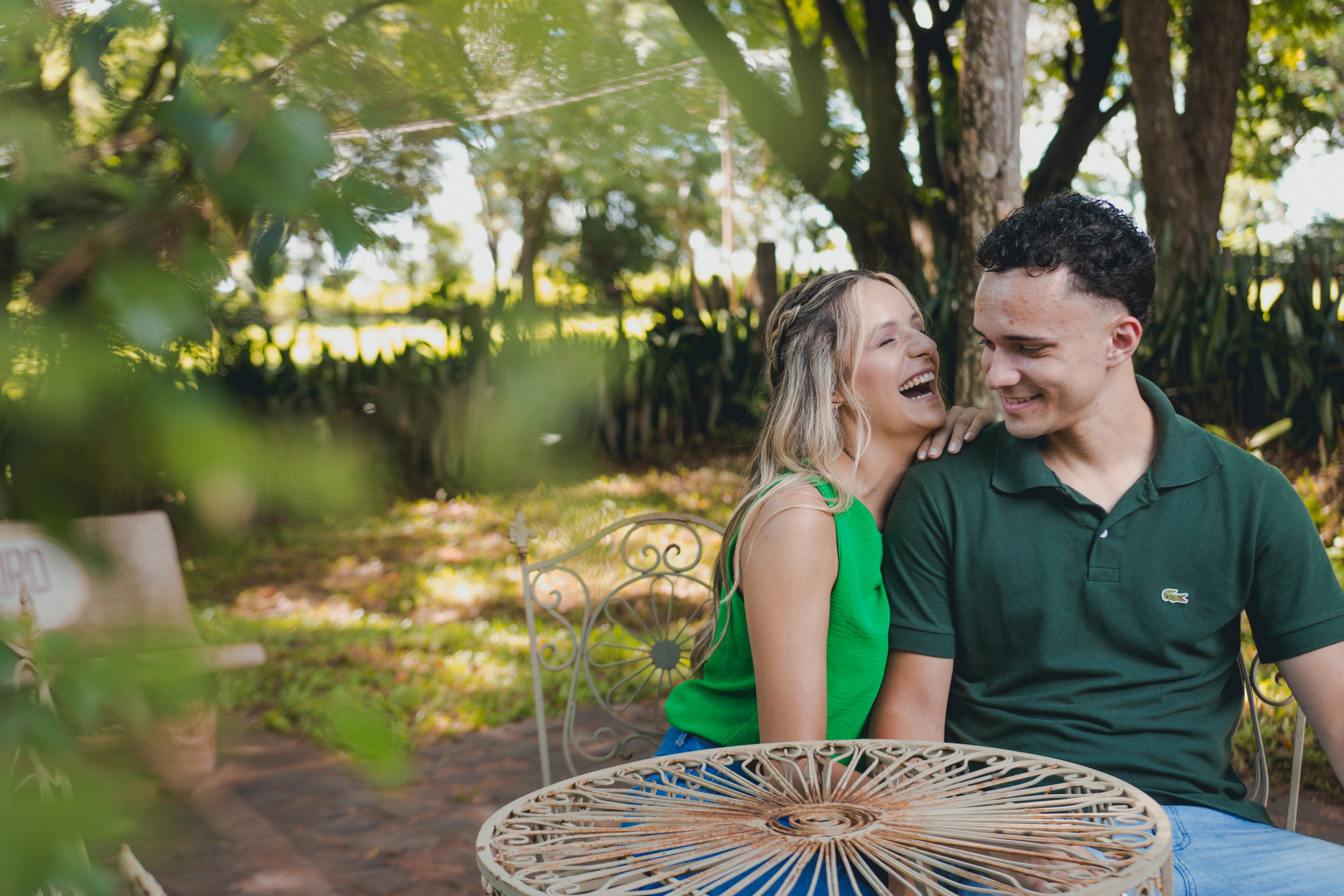 Um lindo ensaio como esse repleto de amor e muita cumplicidade! Uma tarde inesquecível na vida de Nicoli e Gabriel. Fotógrafos de casamento. empresas, família em Catanduva SP e região, Casal Gonçales