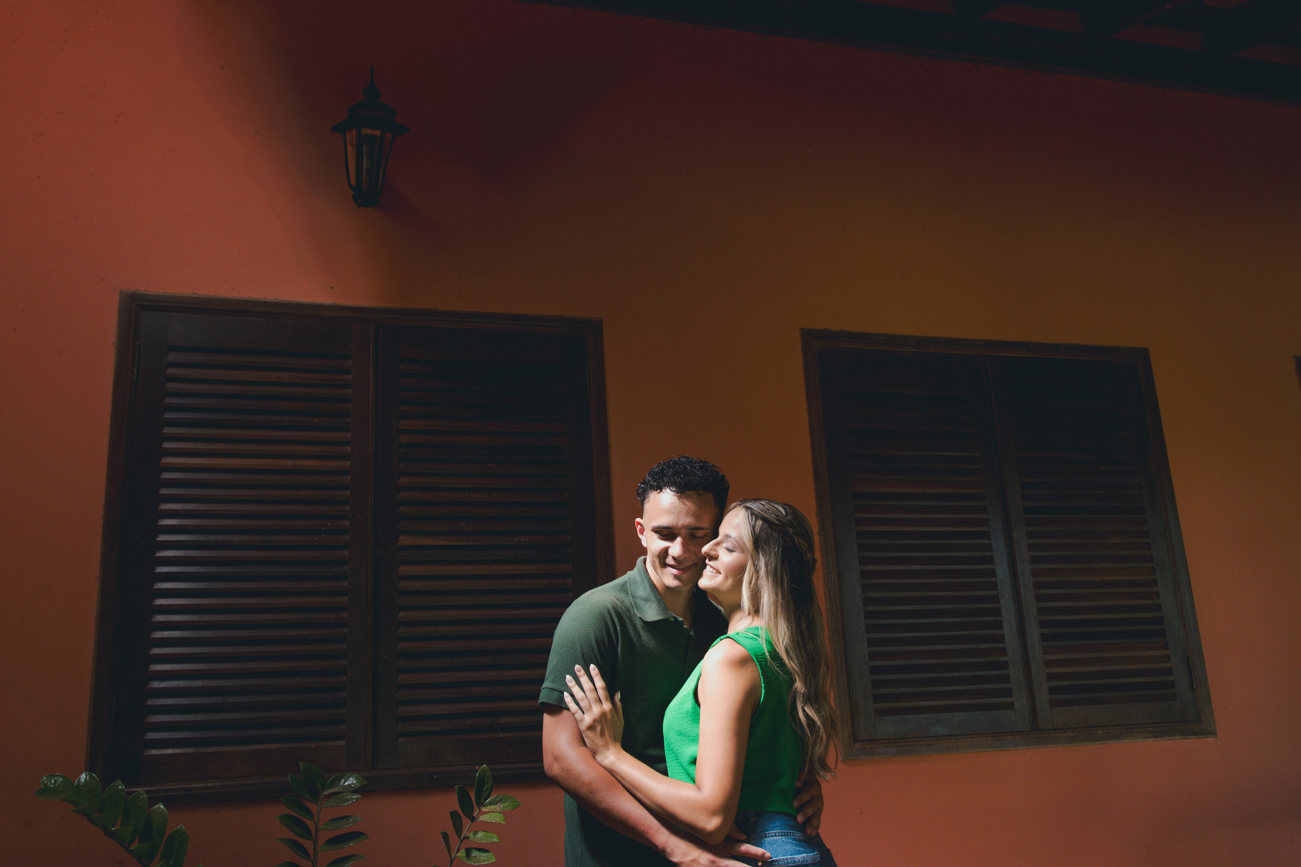 Um lindo ensaio como esse repleto de amor e muita cumplicidade! Uma tarde inesquecível na vida de Nicoli e Gabriel. Fotógrafos de casamento. empresas, família em Catanduva SP e região, Casal Gonçales