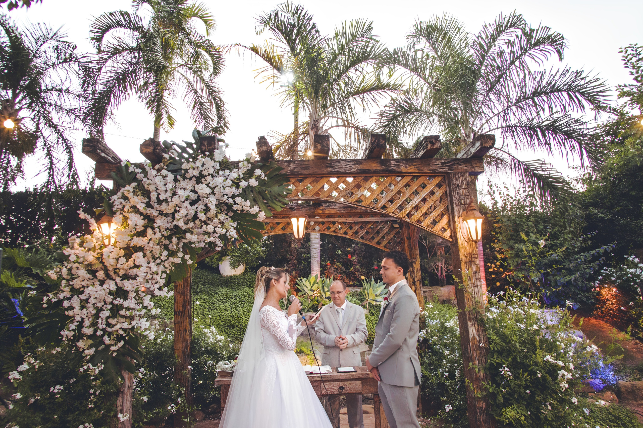 CASAMENTO DE NICOLLI E GABRIEL. Fotógrafos de casamento. empresas, família em Catanduva SP e região, Casal Gonçales