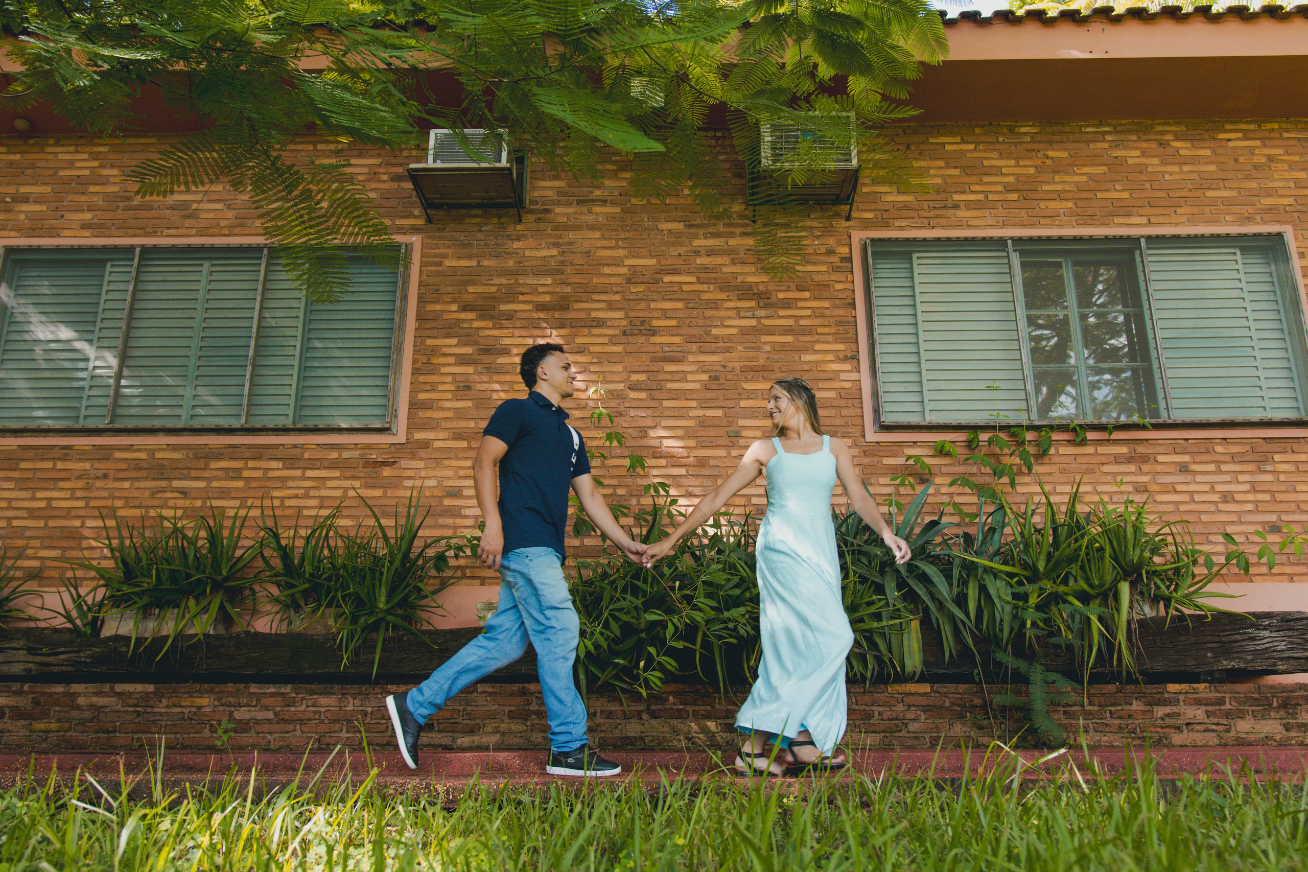 Um lindo ensaio como esse repleto de amor e muita cumplicidade! Uma tarde inesquecível na vida de Nicoli e Gabriel. Fotógrafos de casamento. empresas, família em Catanduva SP e região, Casal Gonçales