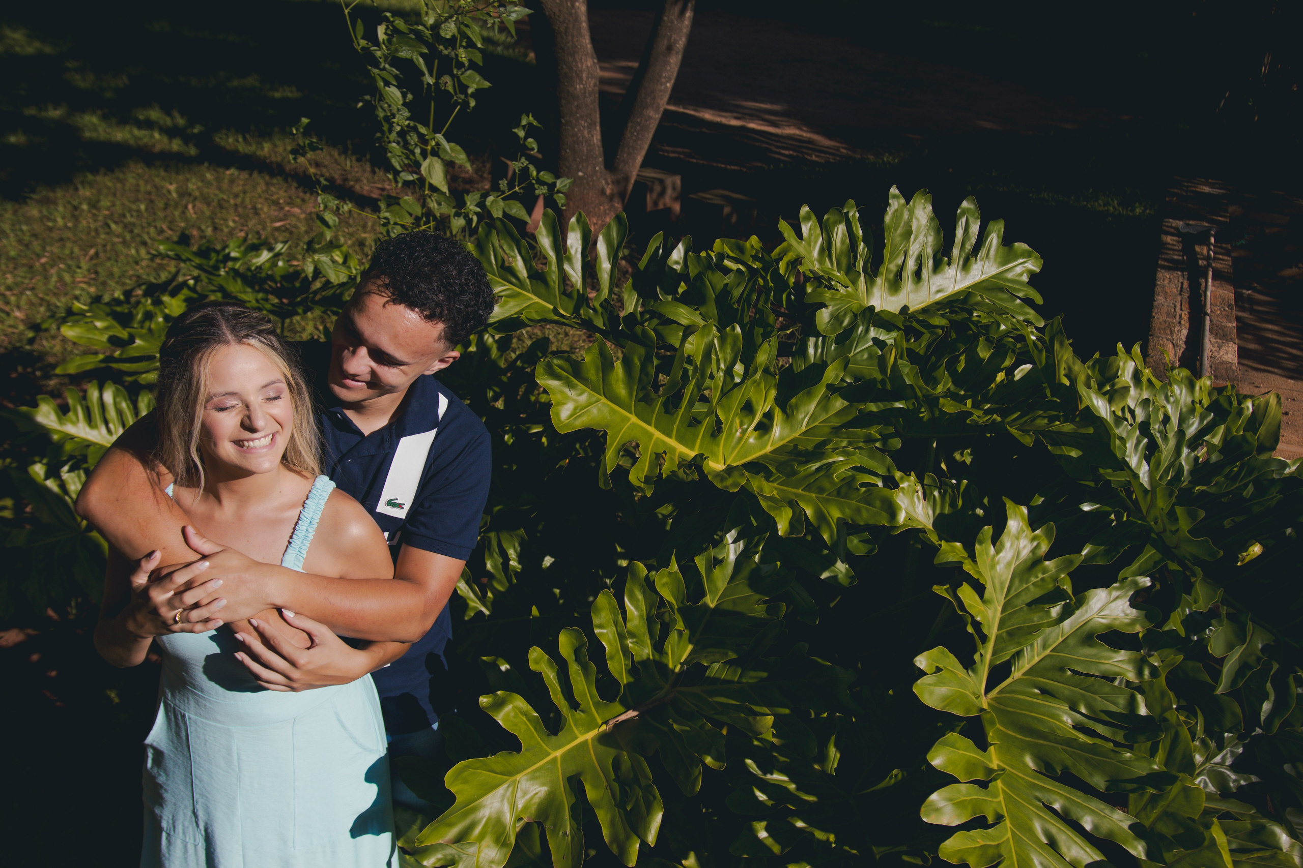 Um lindo ensaio como esse repleto de amor e muita cumplicidade! Uma tarde inesquecível na vida de Nicoli e Gabriel. Fotógrafos de casamento. empresas, família em Catanduva SP e região, Casal Gonçales