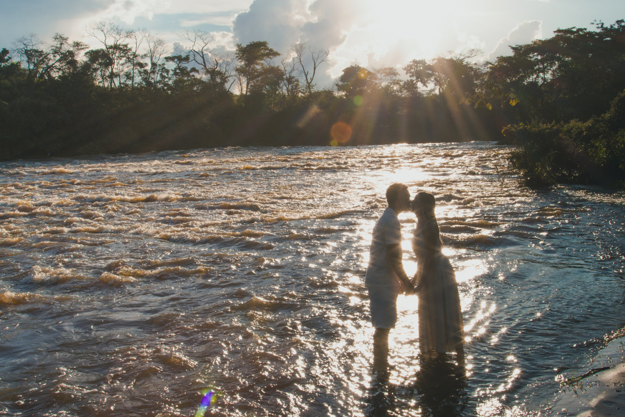 Um lindo ensaio como esse repleto de amor e muita cumplicidade! Uma tarde inesquecível na vida de Nicoli e Gabriel. Fotógrafos de casamento. empresas, família em Catanduva SP e região, Casal Gonçales