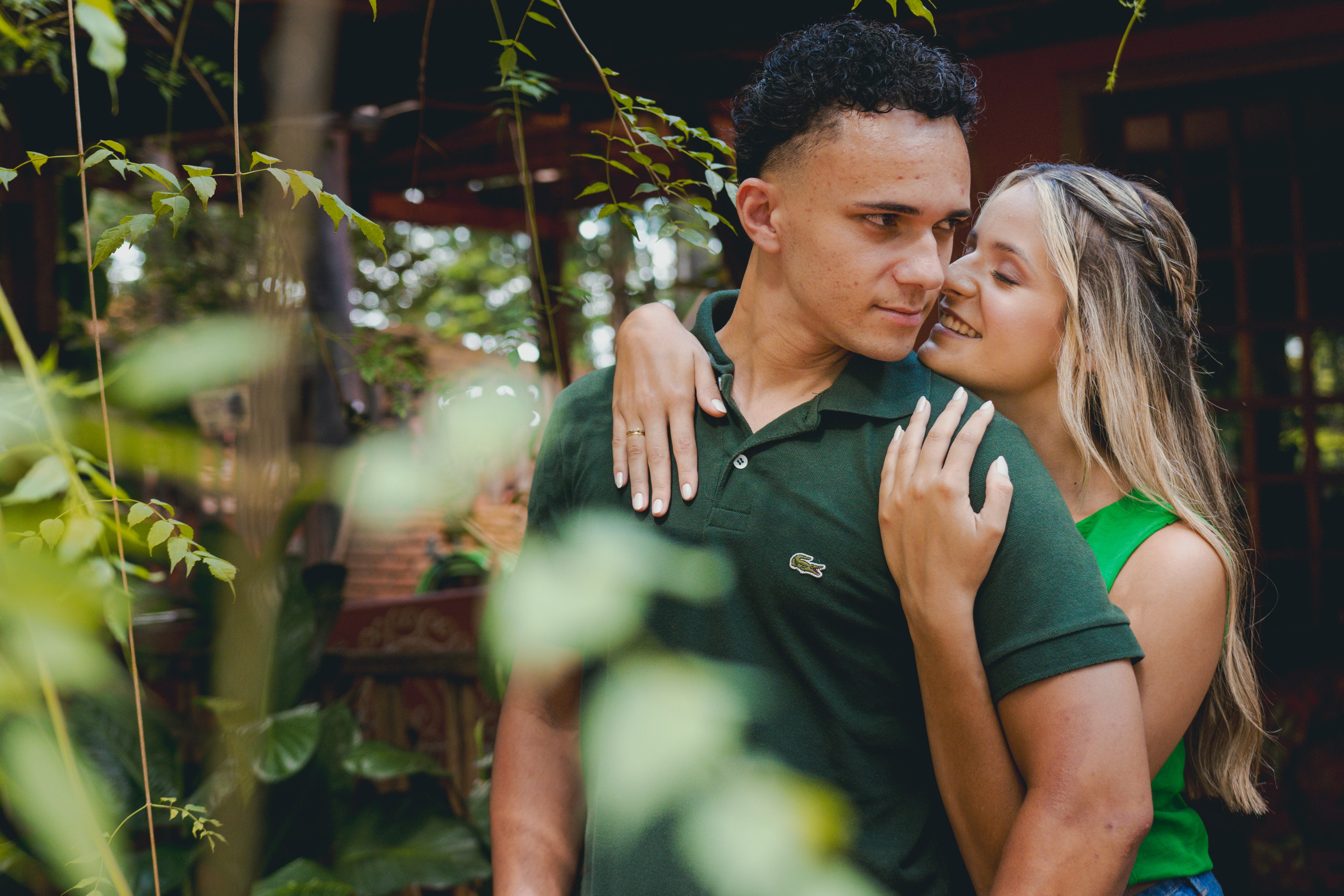Um lindo ensaio como esse repleto de amor e muita cumplicidade! Uma tarde inesquecível na vida de Nicoli e Gabriel. Fotógrafos de casamento. empresas, família em Catanduva SP e região, Casal Gonçales