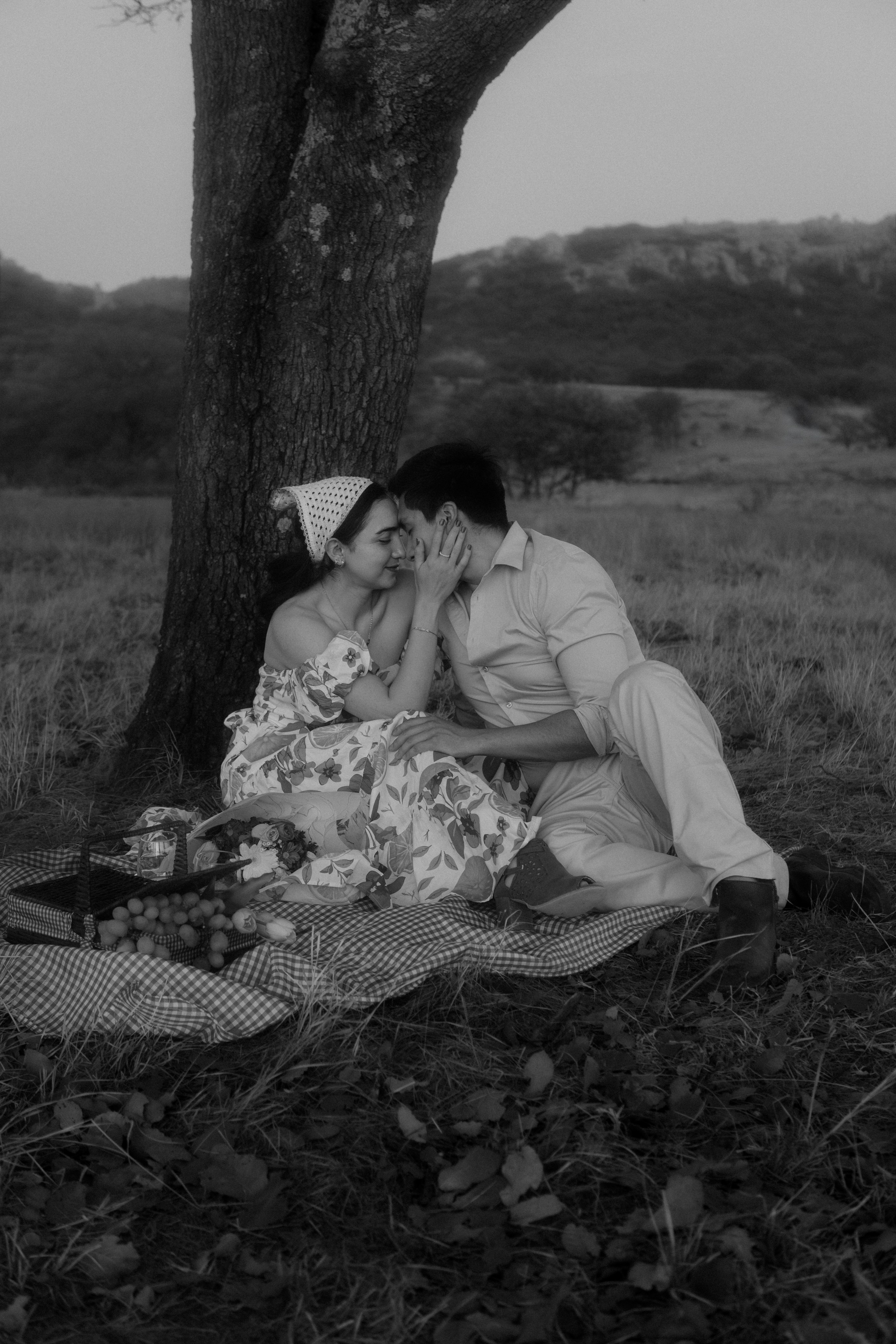 Gabriela y Joaquin. TWO MILLIMETERS