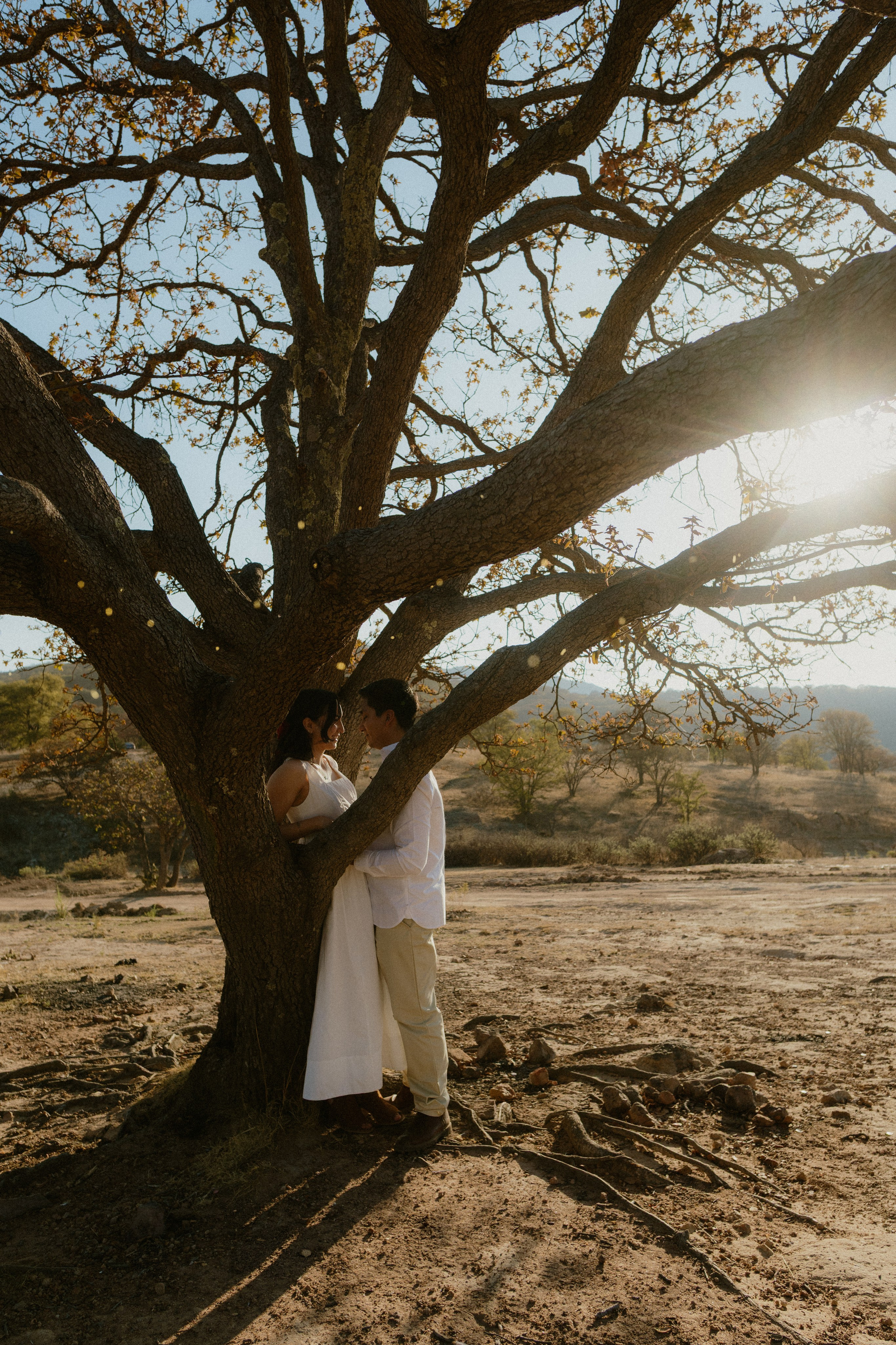 Gabriela y Joaquin. TWO MILLIMETERS