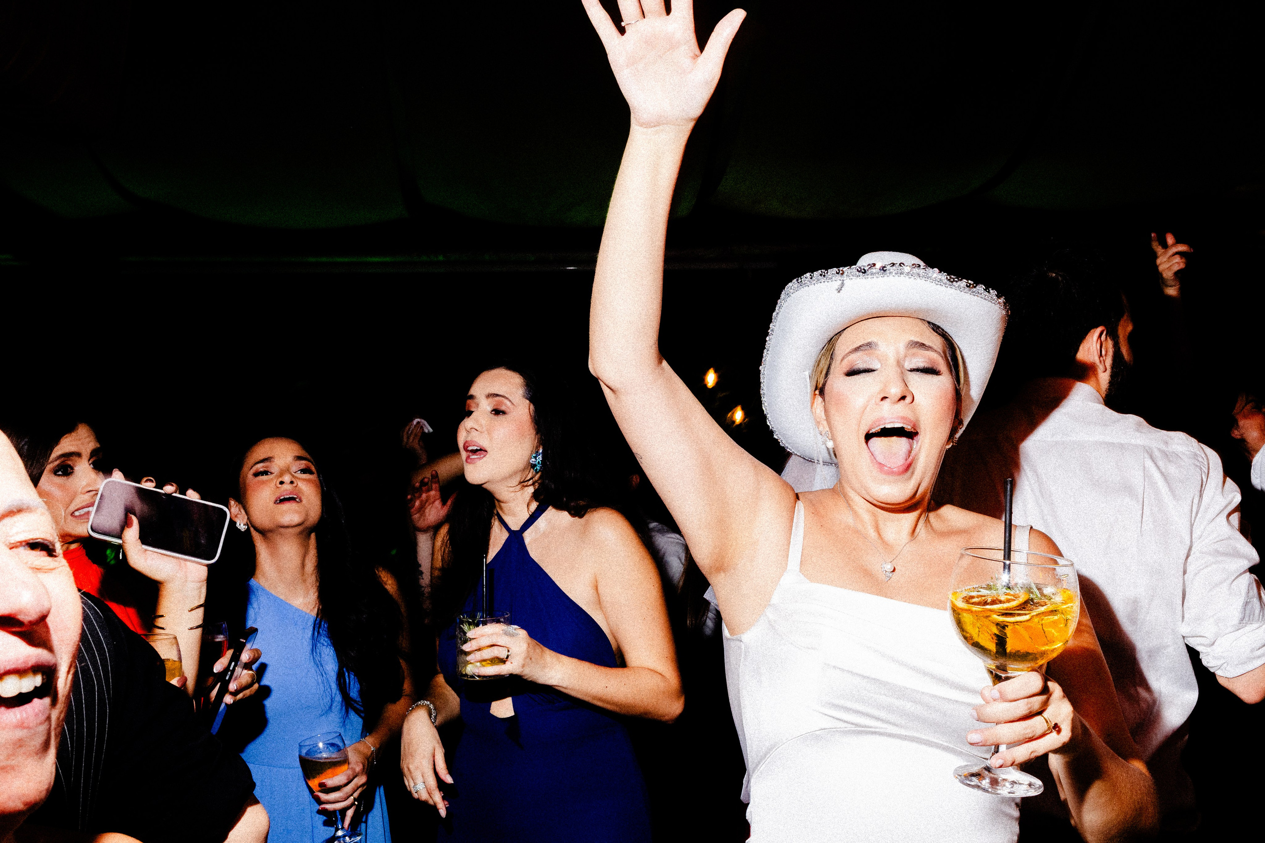 L & G — É PRA VIVER OU PRA DURAR?. Fotografia de casamento em Belo Horizonte