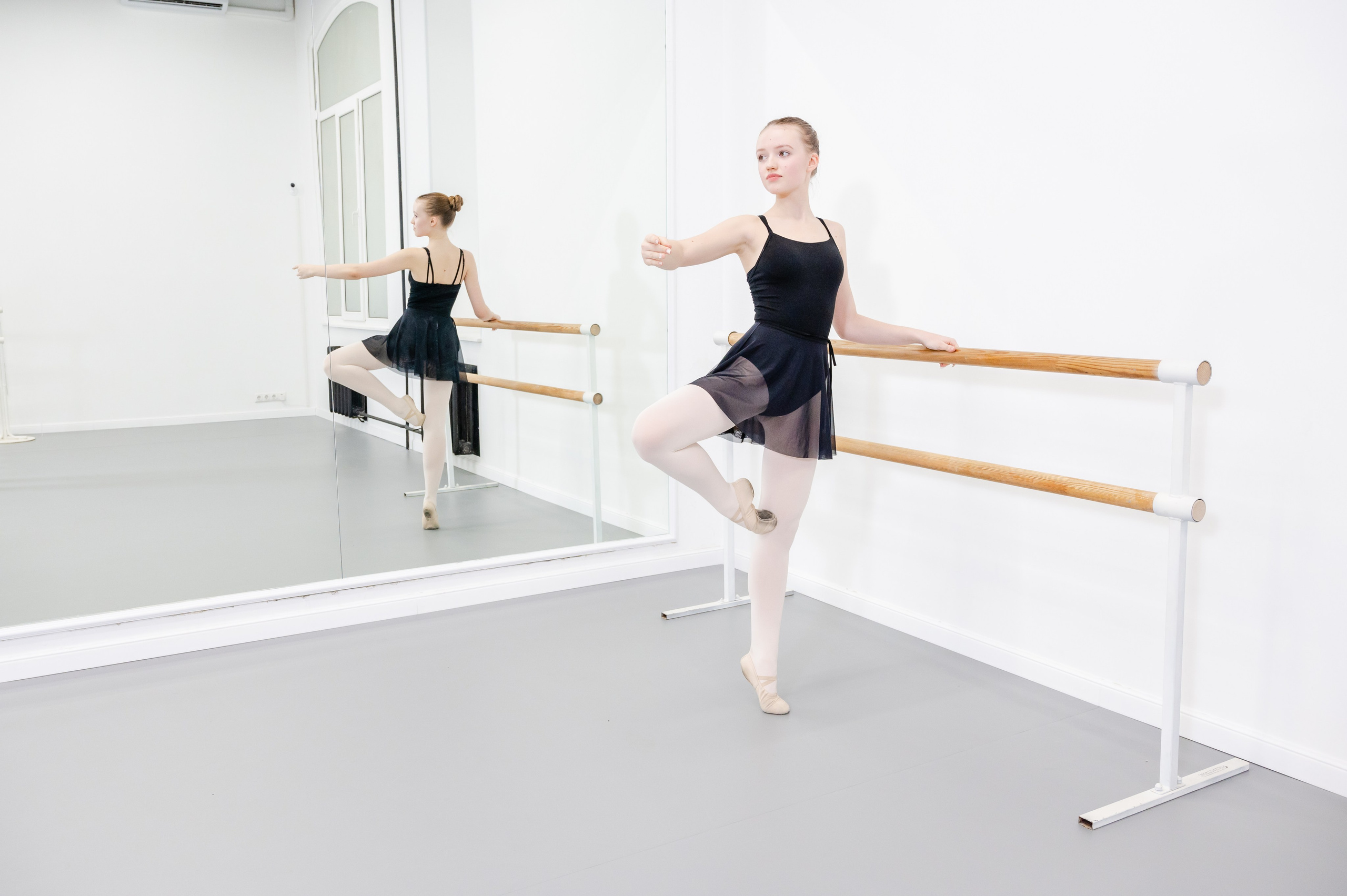 Reportage photography at a ballet school. PHOTOGRAPHER QUINTANA ROO