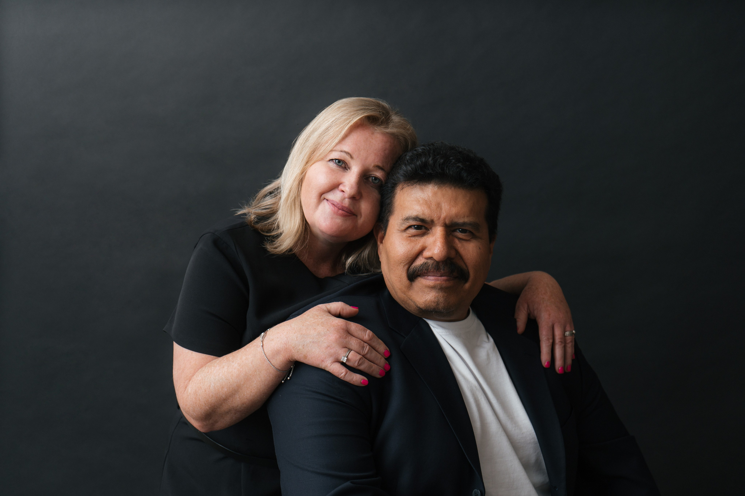 Lana’s Family. Maria Elaeva Photography | Burnaby Portrait Photographer
