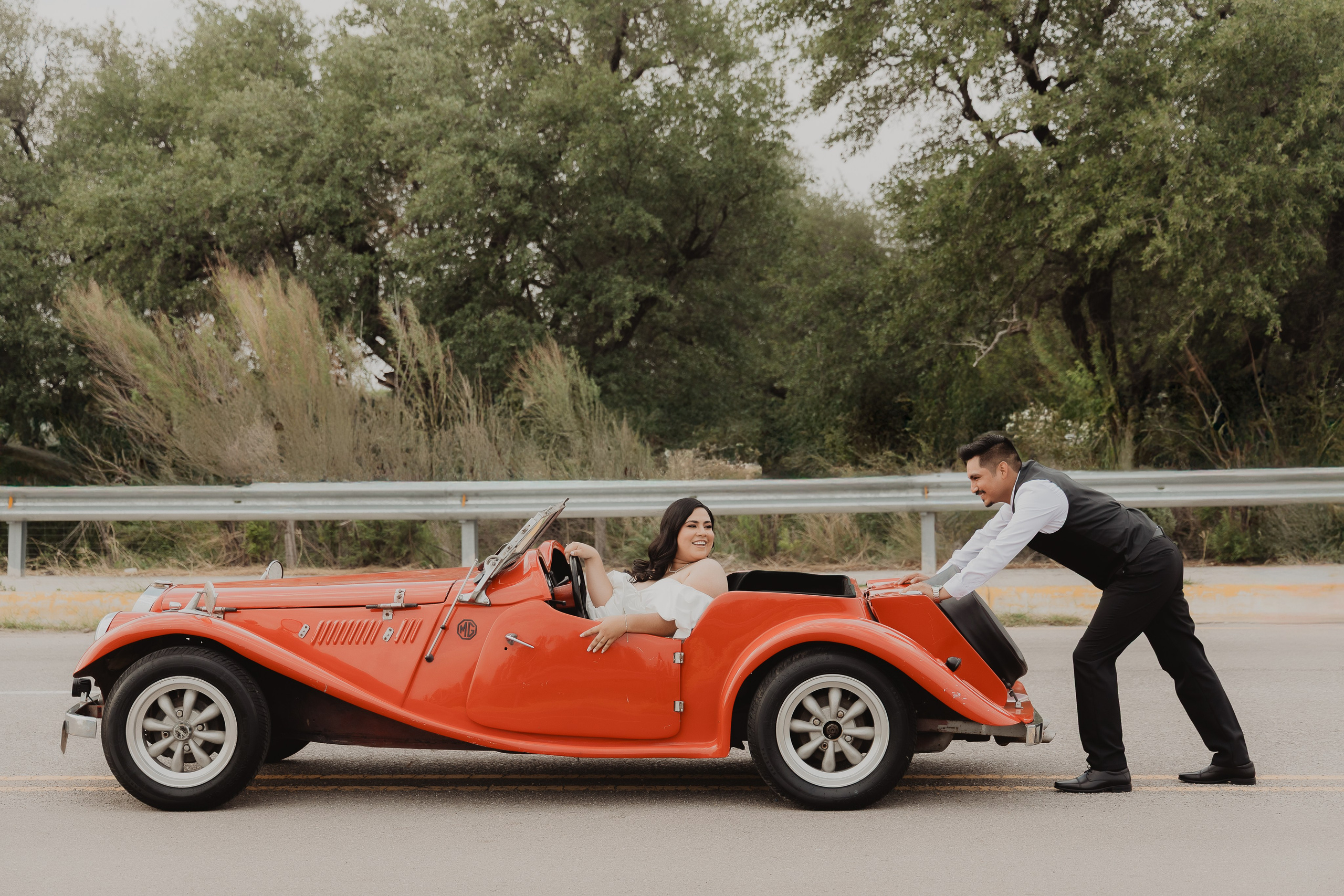 Sesión Exterior. Pentaprisma | Jaz Espinoza The Wedding Photographer