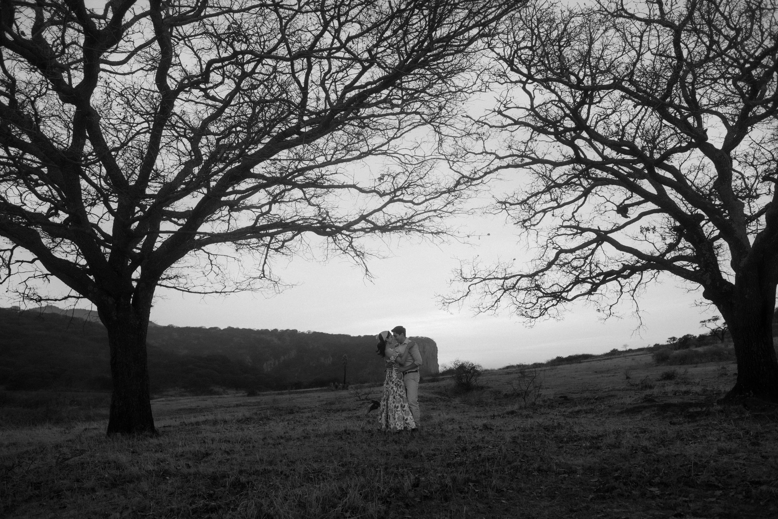 Gabriela y Joaquin. TWO MILLIMETERS