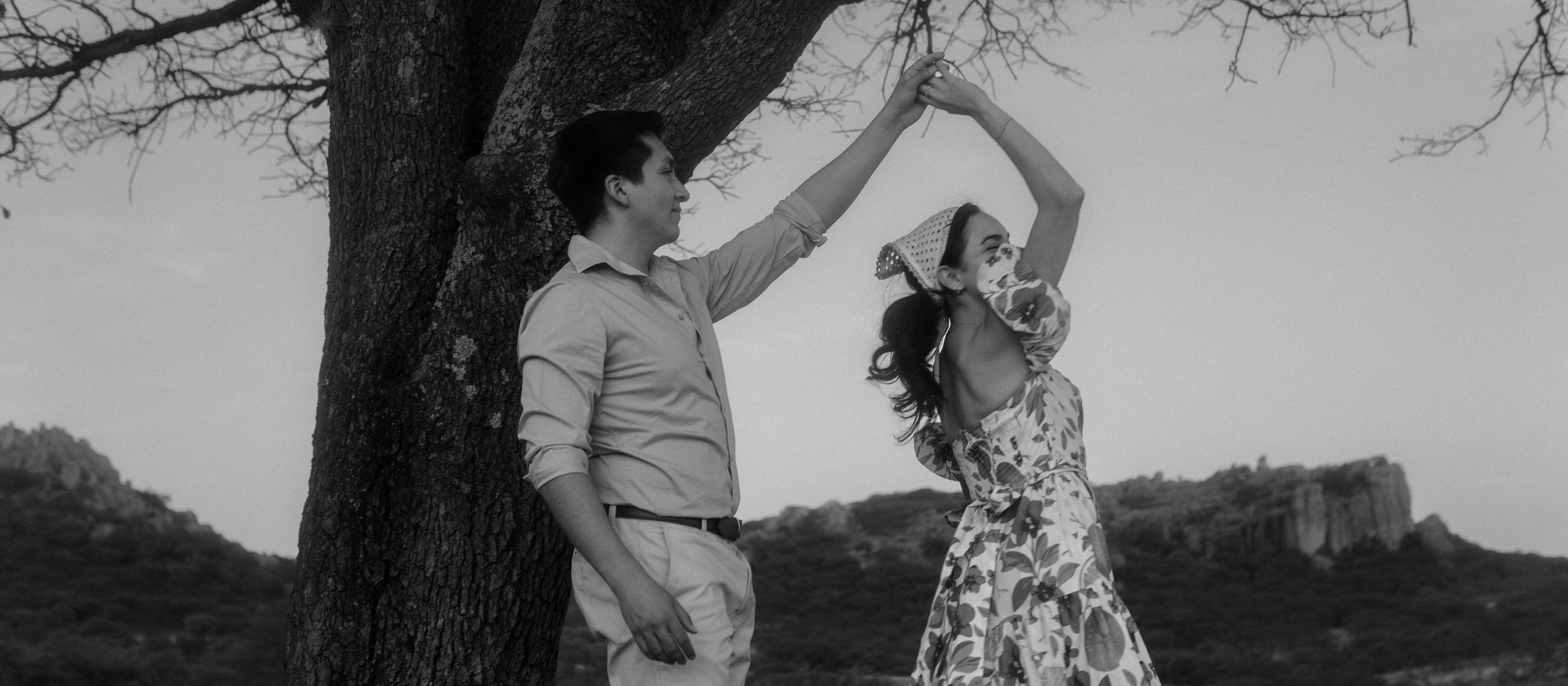 Gabriela y Joaquin. TWO MILLIMETERS