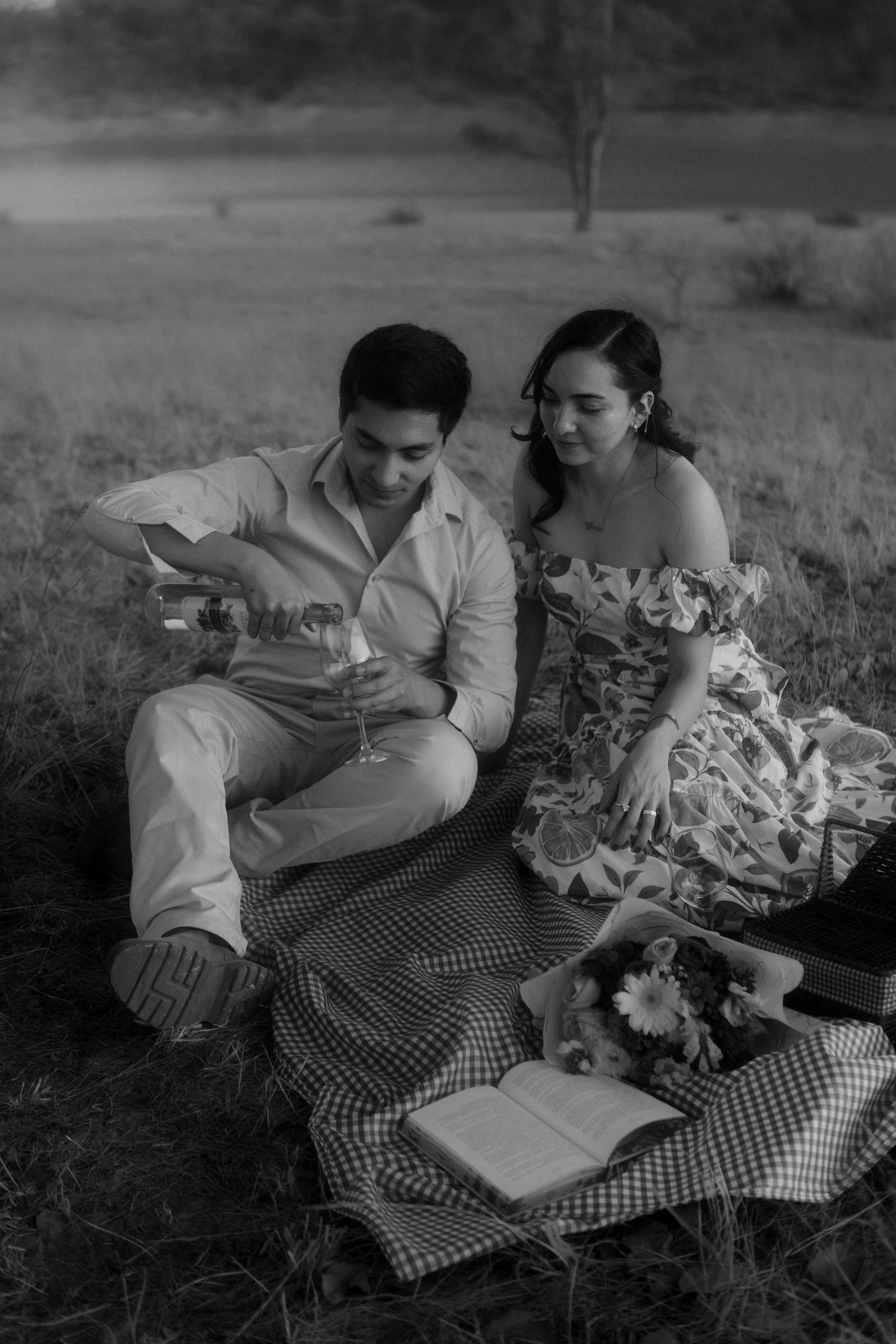Gabriela y Joaquin. TWO MILLIMETERS
