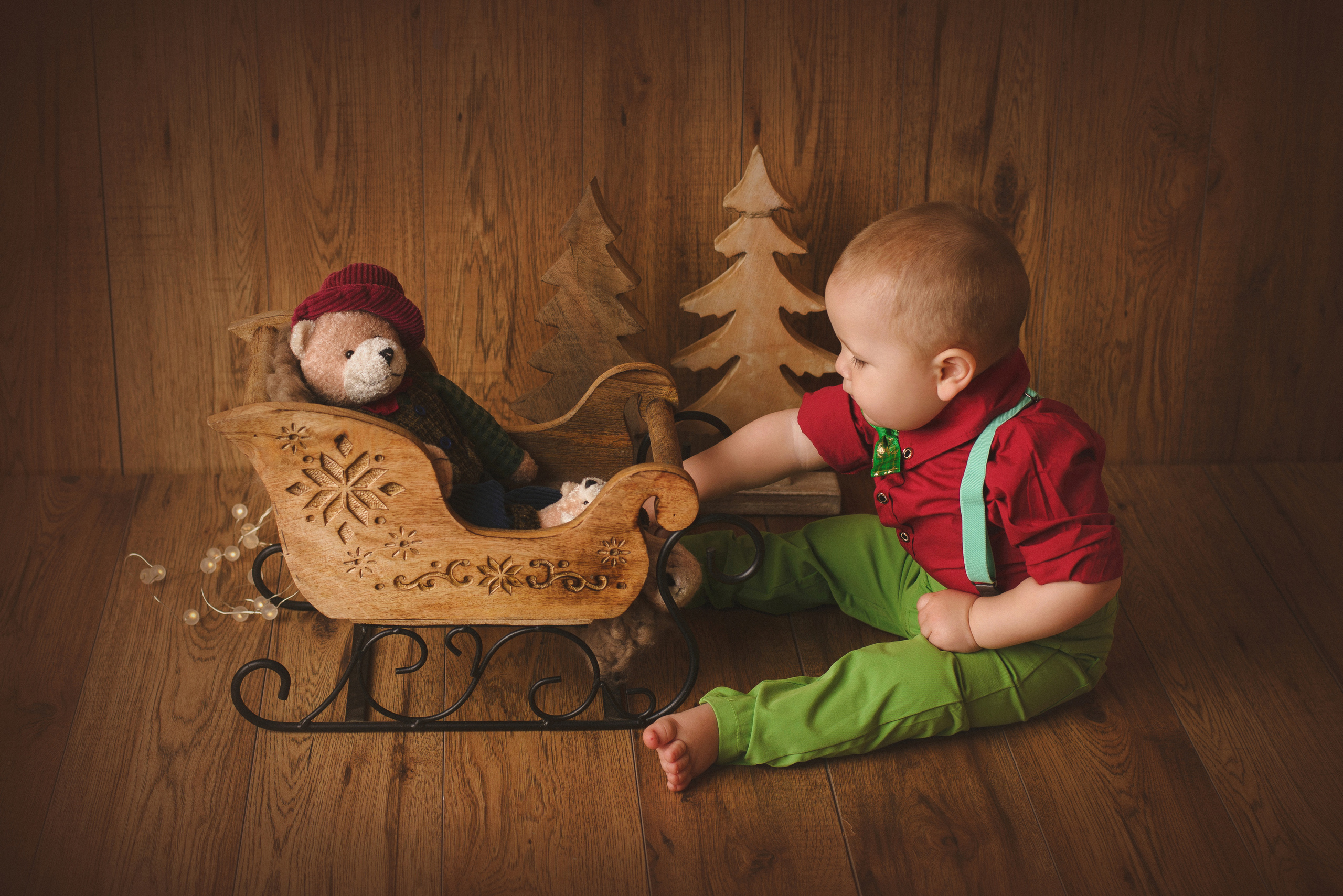 A Little Gentleman. Ottawa Newborn and Baby Newborn Photographer Elena Helali