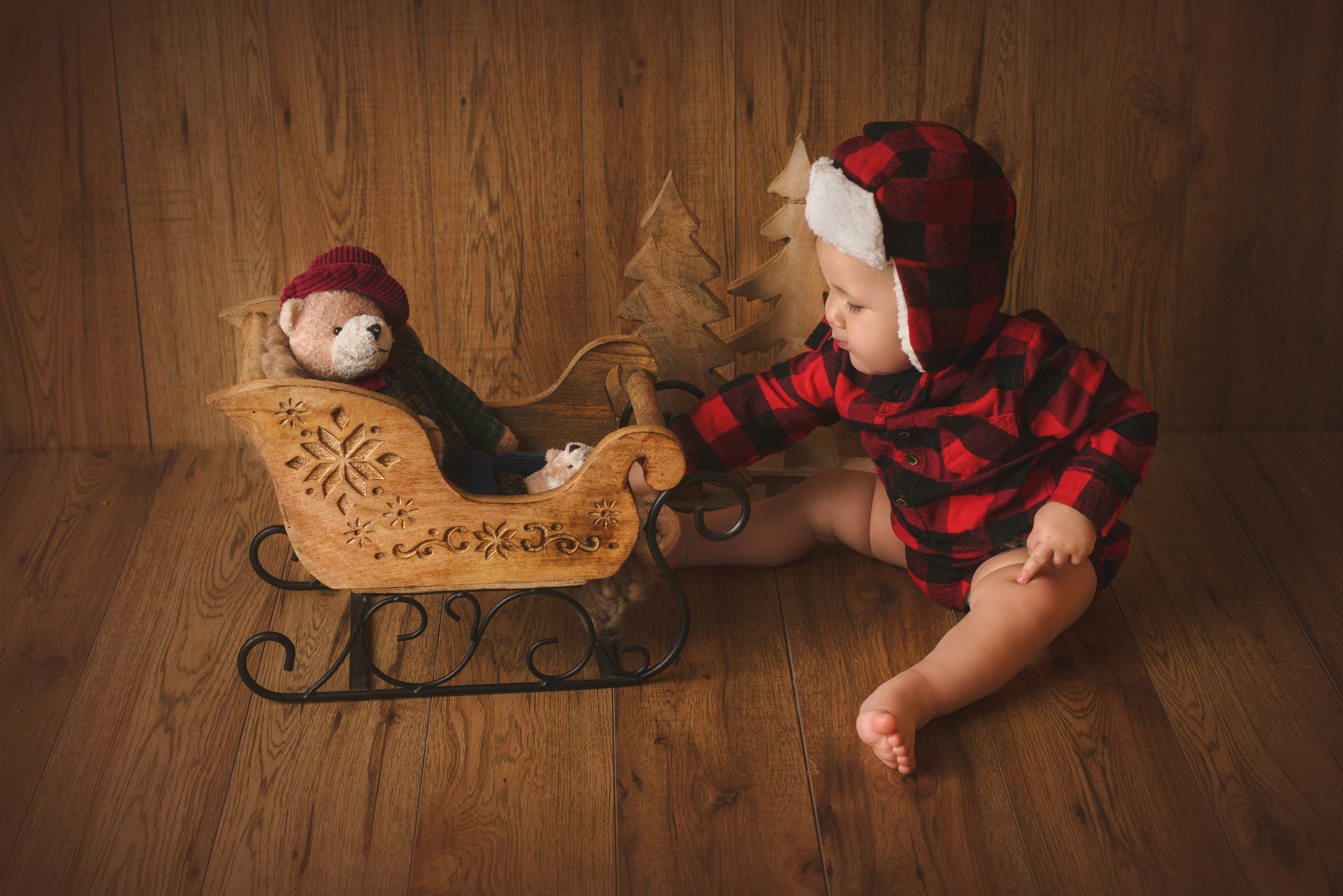 A Little Gentleman. Ottawa Newborn and Baby Newborn Photographer Elena Helali