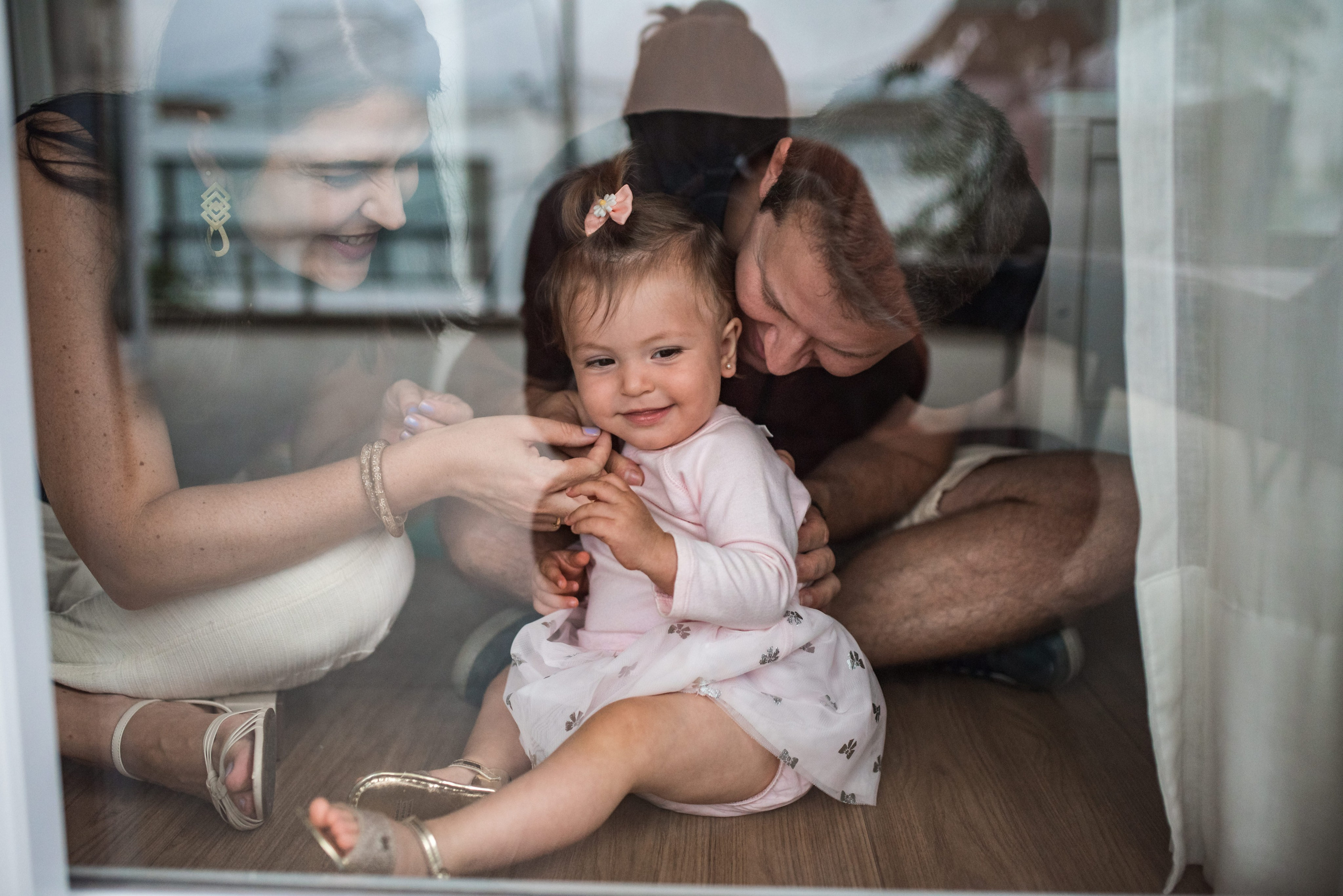 Sessão de fotos em casa estilo lifestyle – fotógrafa Myriani viaja para fotografar