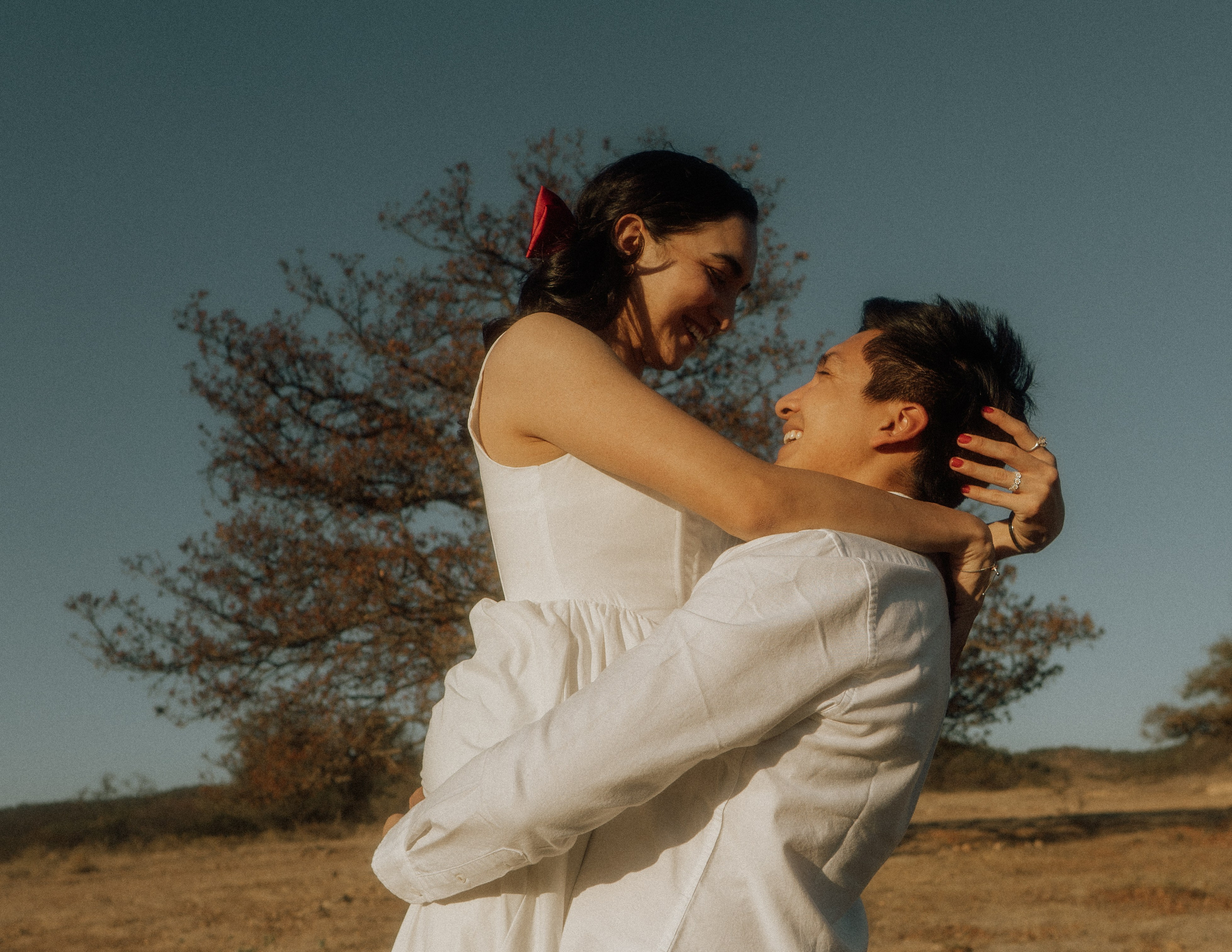 Gabriela y Joaquin. TWO MILLIMETERS
