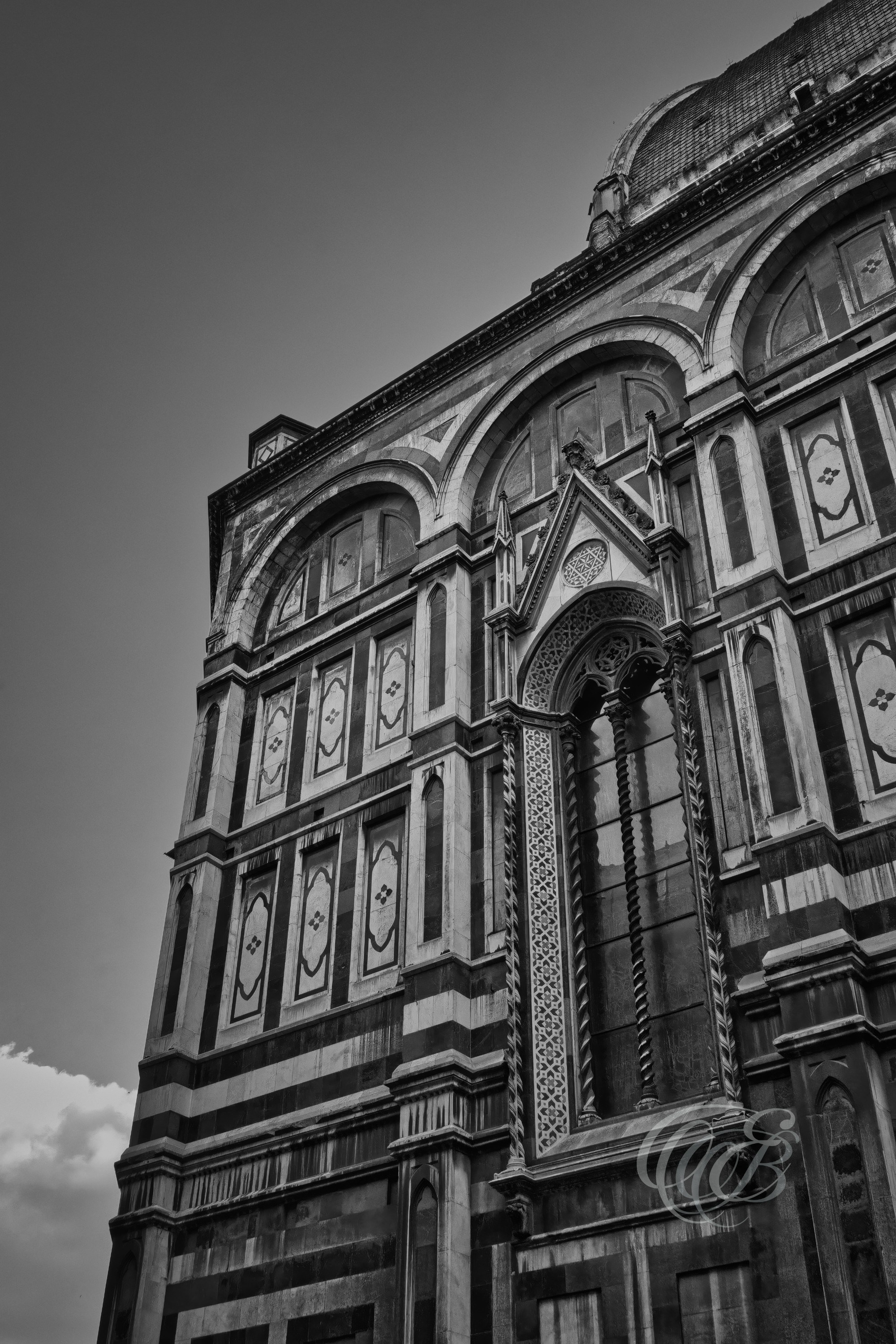 ITALY – FLORENCE – Cathedral of Santa Maria del Fiore side façade in black and white, architectural detail of the Duomo, photography of Italy, Eduardo Bartoli Photography