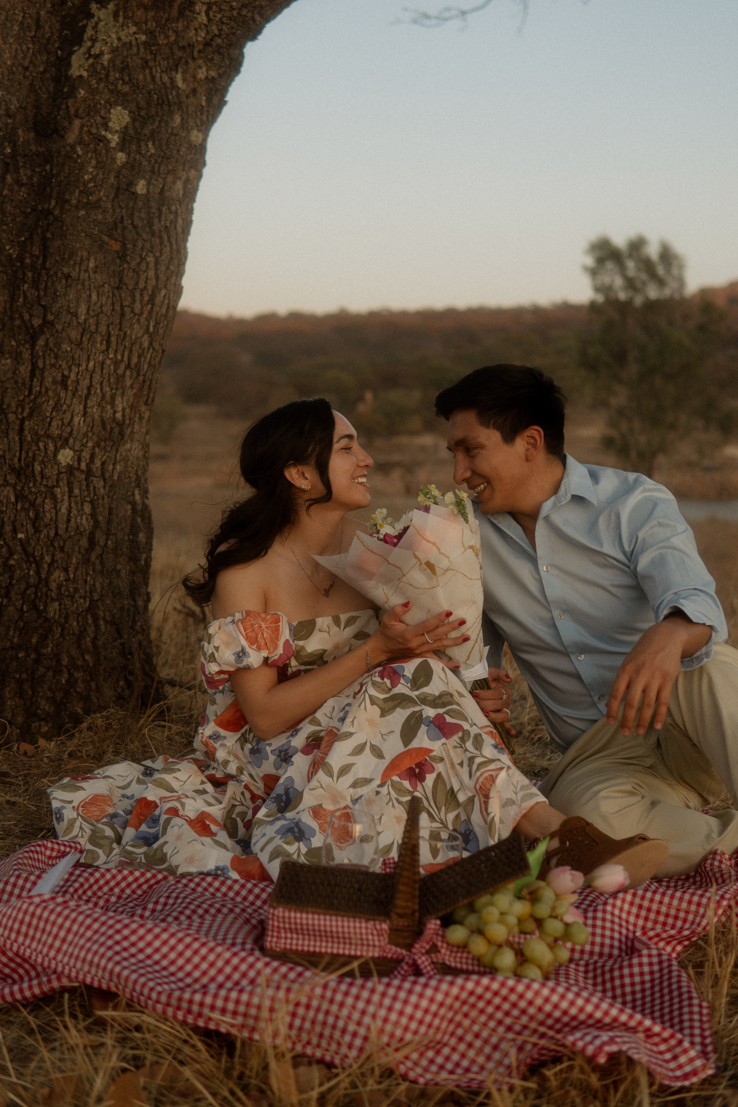 Gabriela y Joaquin. TWO MILLIMETERS