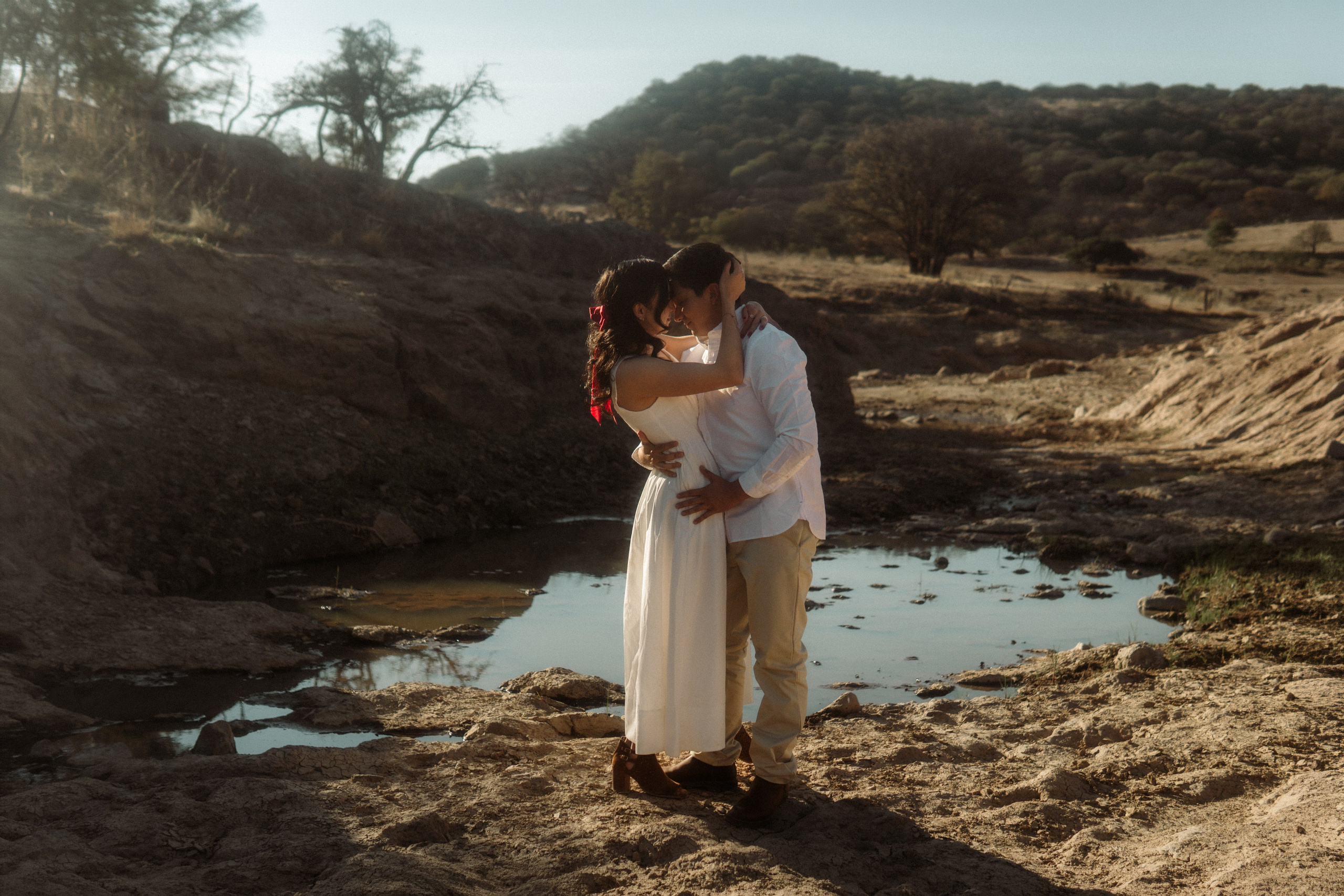 Gabriela y Joaquin. TWO MILLIMETERS