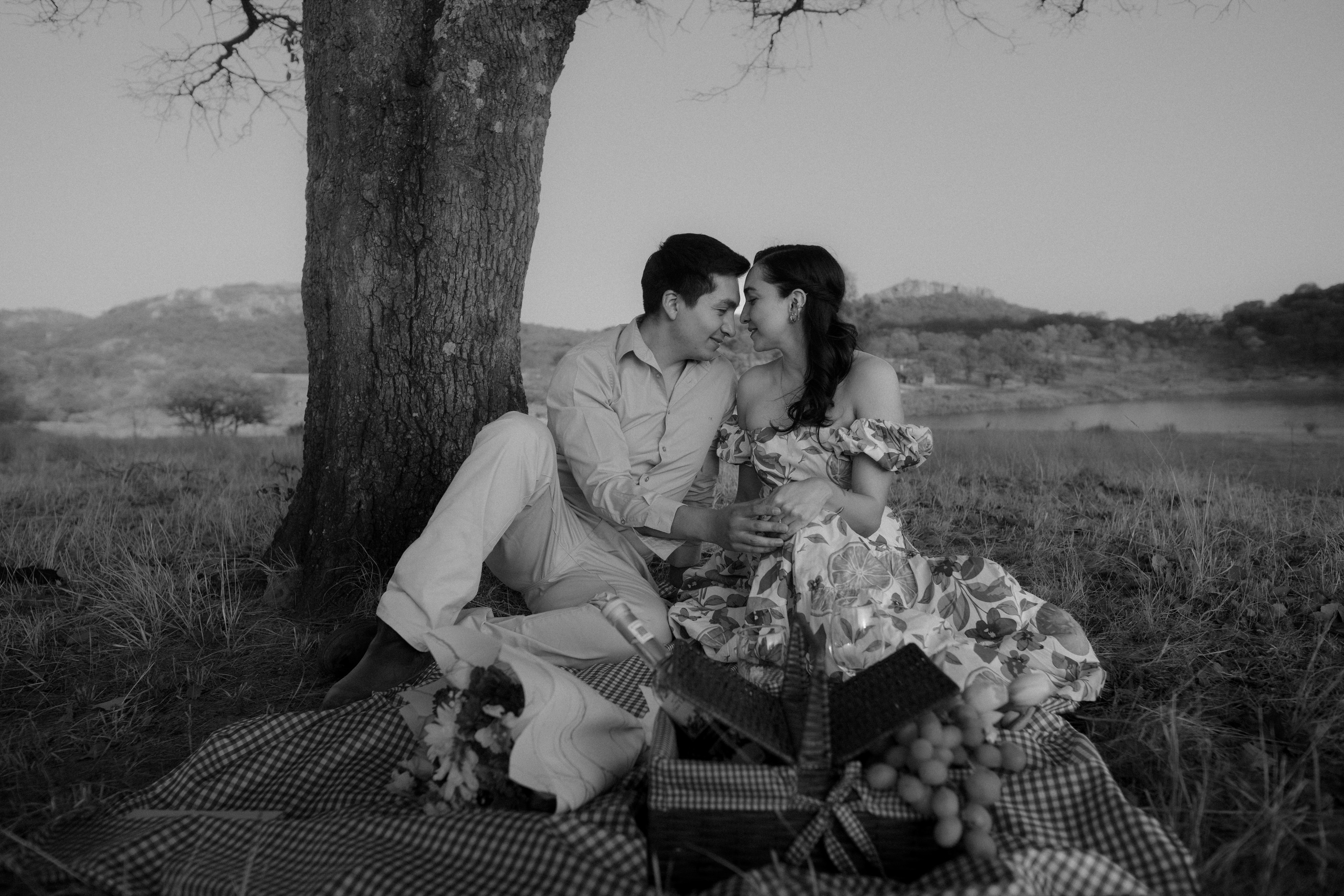 Gabriela y Joaquin. TWO MILLIMETERS