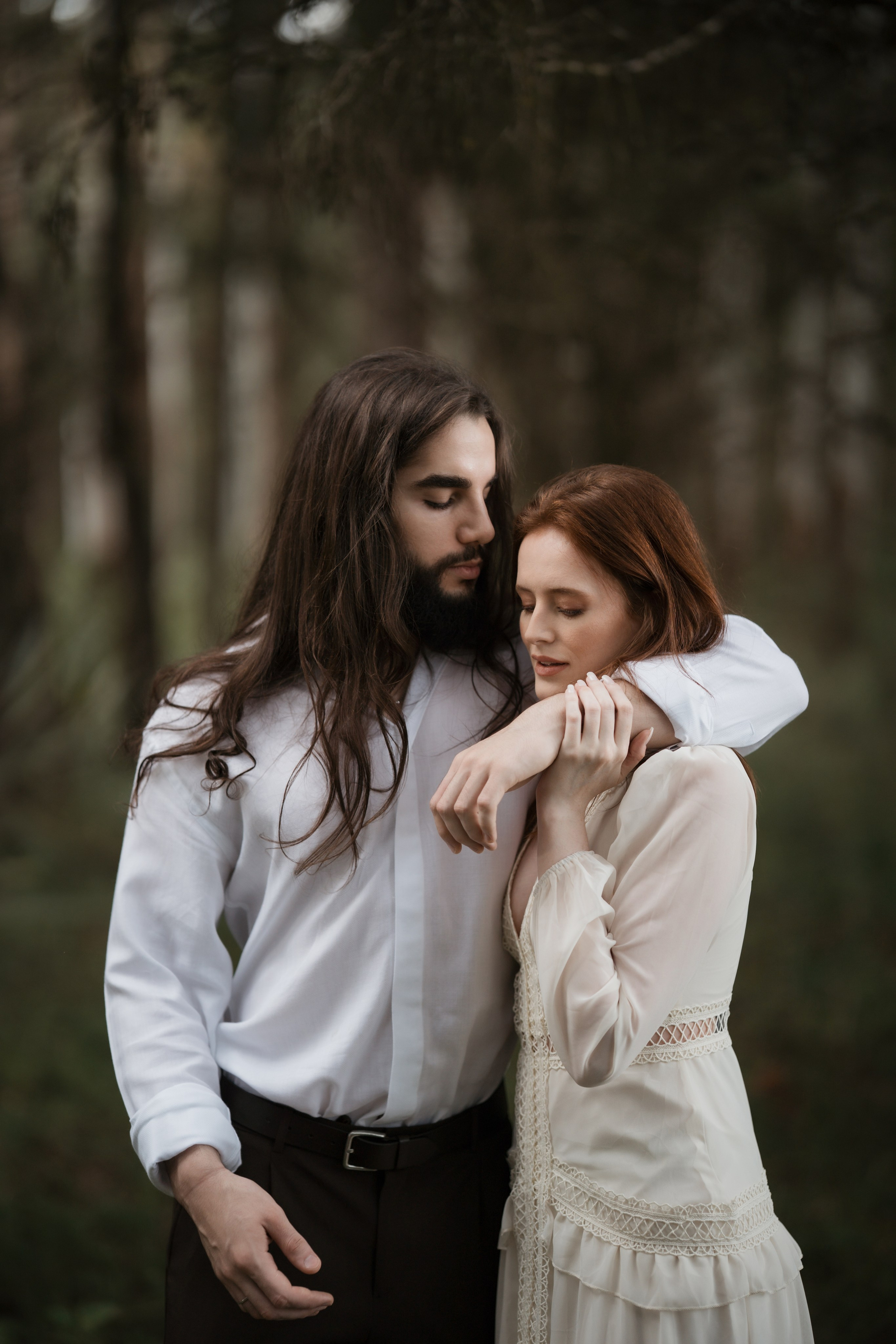 Ana e Igor realizaram um ensaio pré casamento natural no Vila Relicário em Ouro Preto com cobertura da Edu e Josi Fotografia. Registros autênticos e românticos do casal.