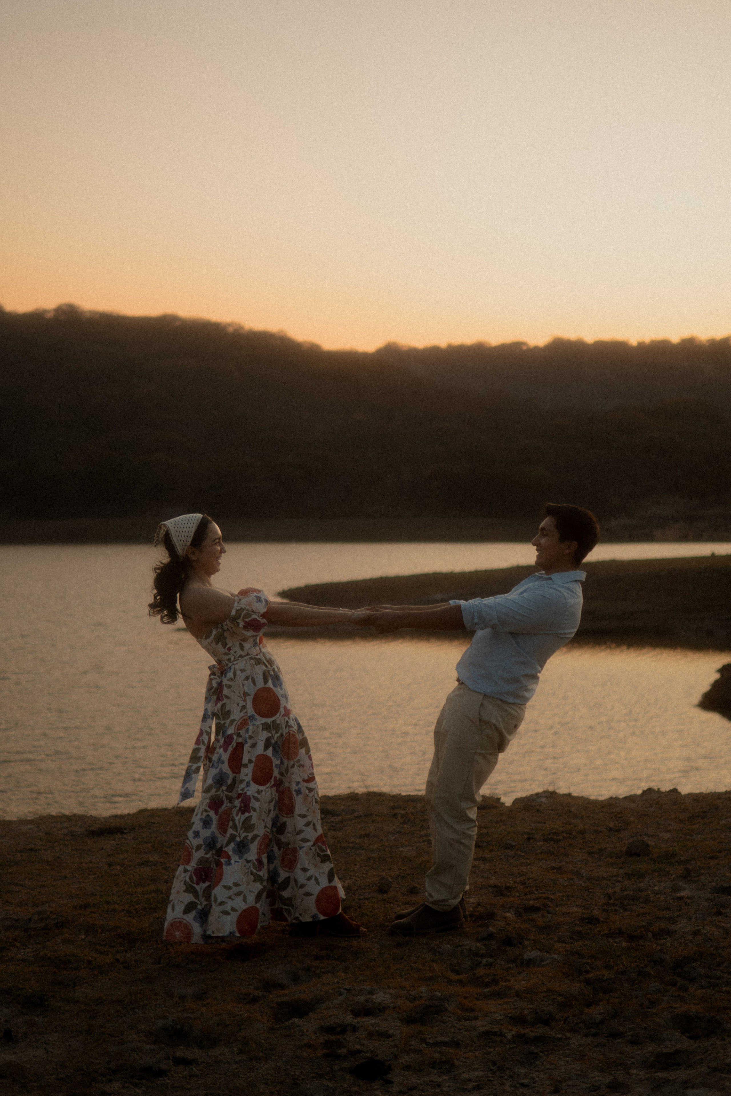 Gabriela y Joaquin. TWO MILLIMETERS
