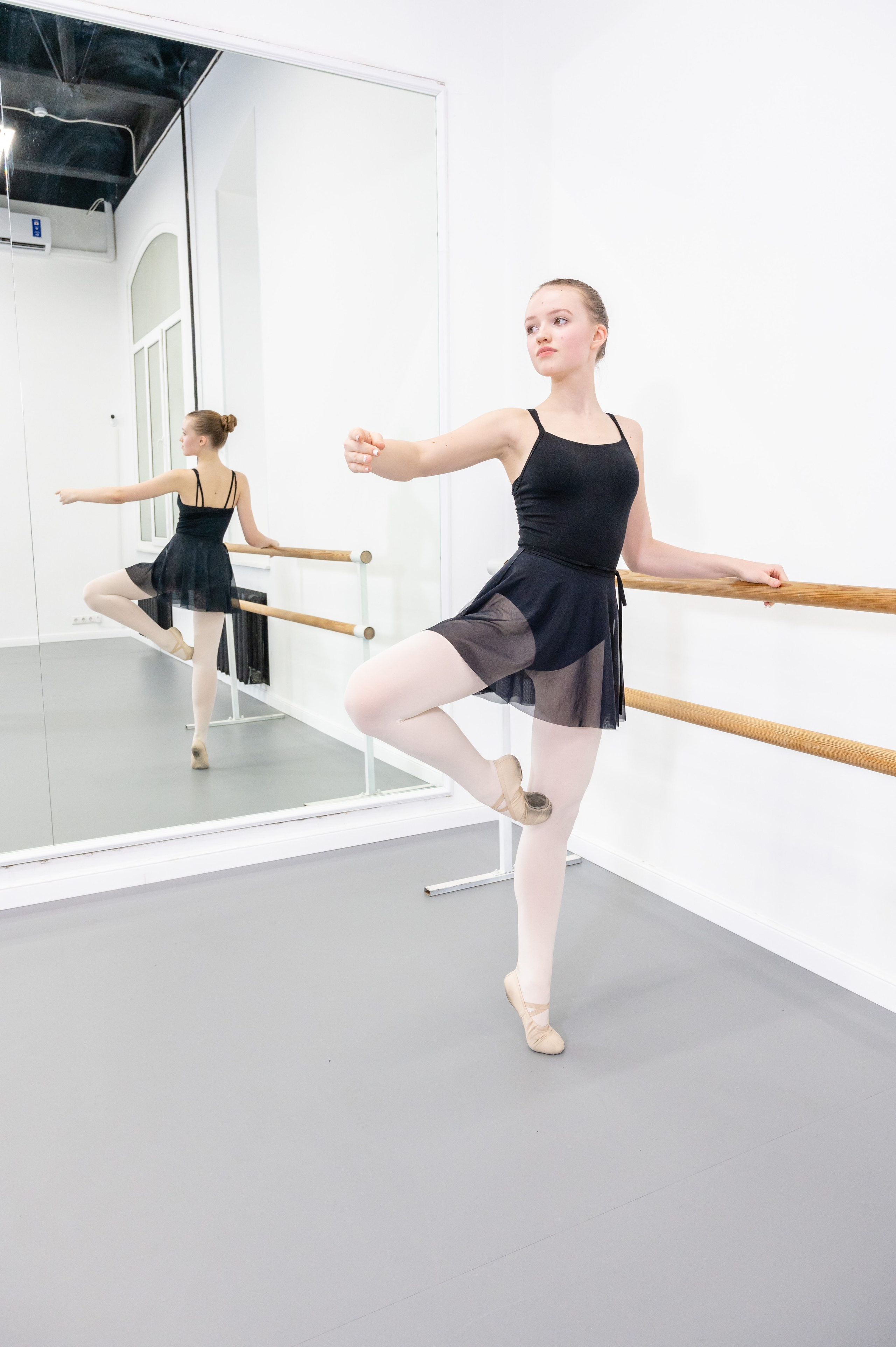 Reportage photography at a ballet school. PHOTOGRAPHER QUINTANA ROO