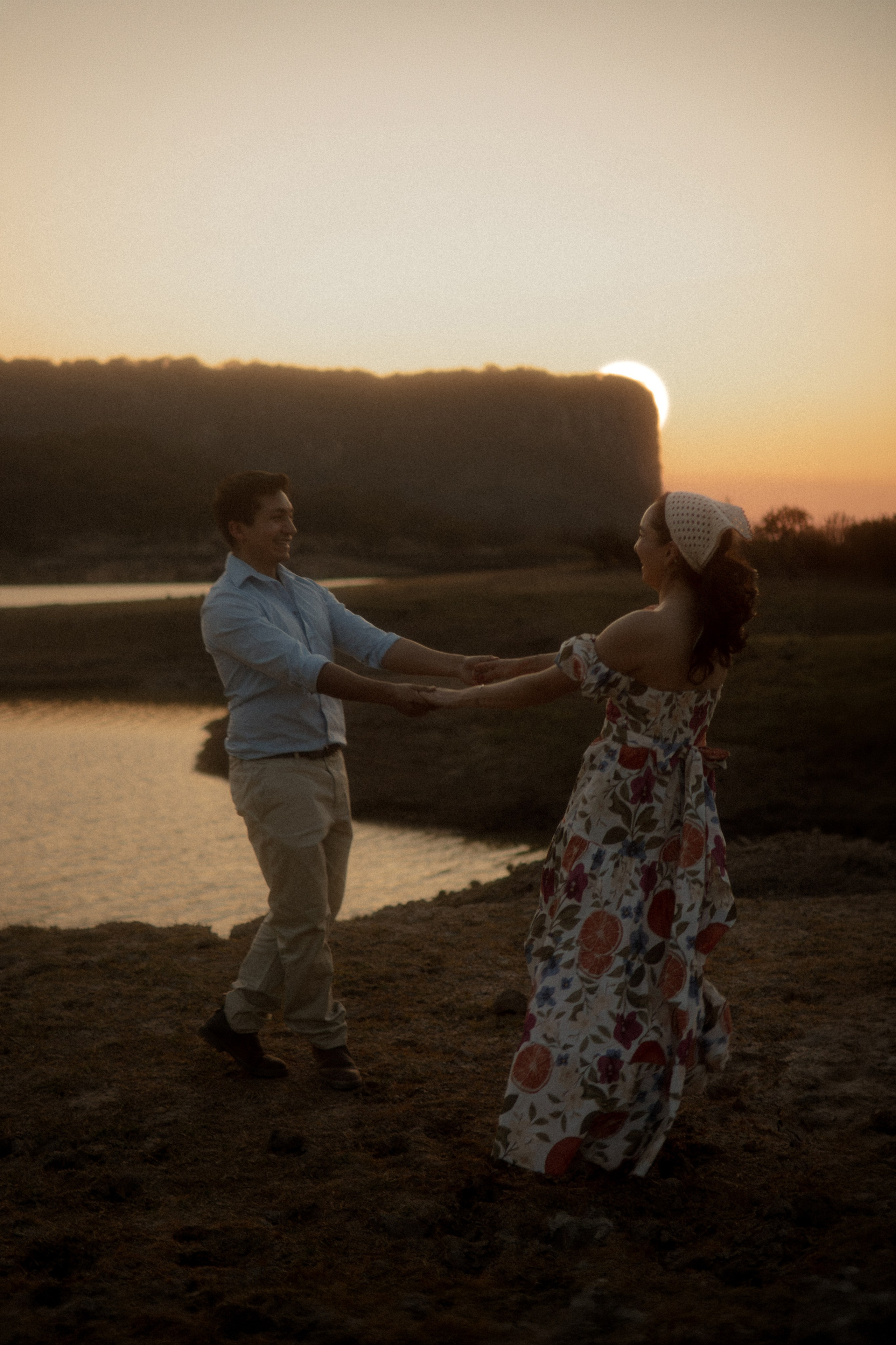 Gabriela y Joaquin. TWO MILLIMETERS