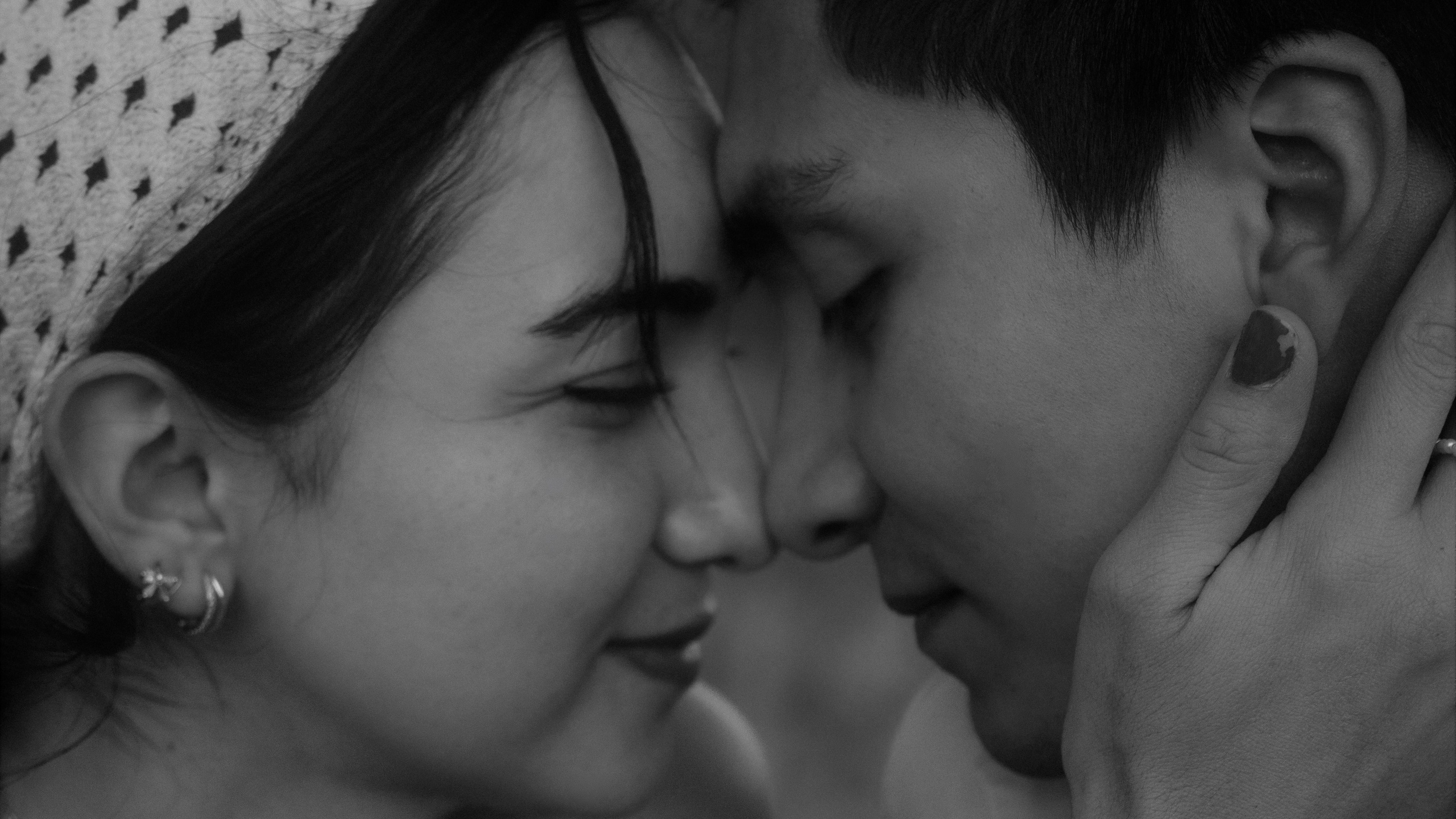 Gabriela y Joaquin. TWO MILLIMETERS