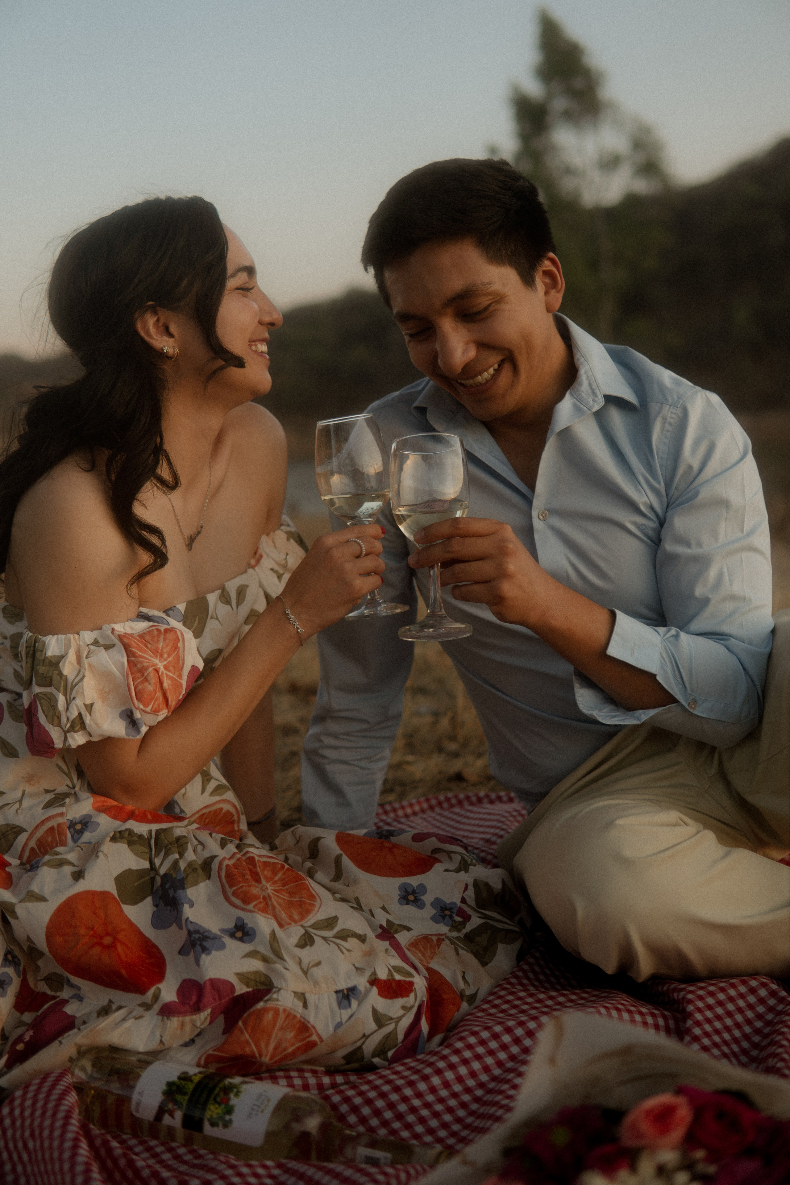 Gabriela y Joaquin. TWO MILLIMETERS