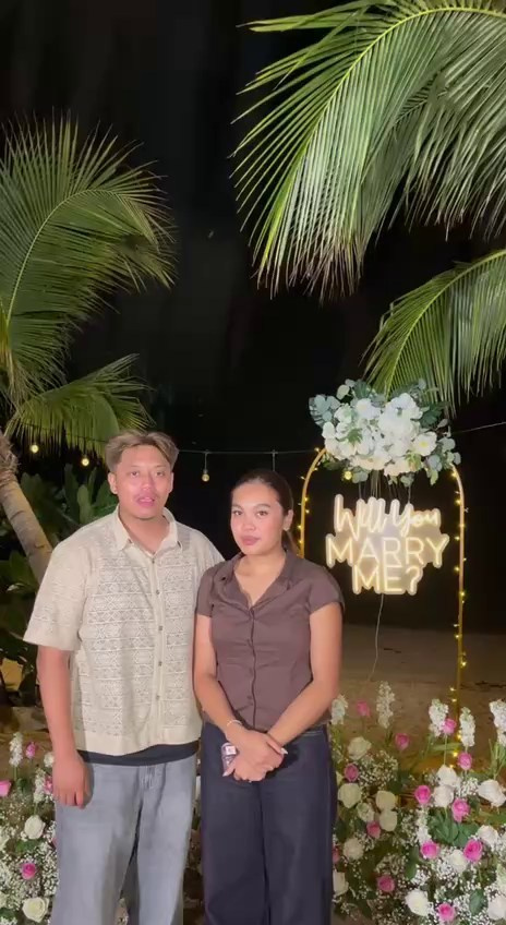 Romantic proposal on Koh Samui, Thailand