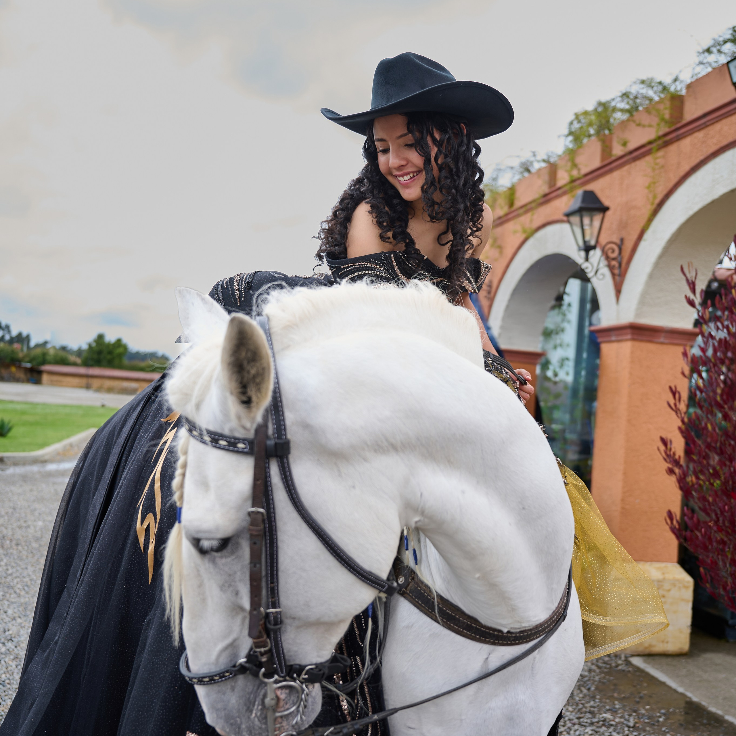 Maria Clara’s Fine Art Quinceañera Photoshoot with a White Spanish Horse | ZZ Portraits by Hendrick