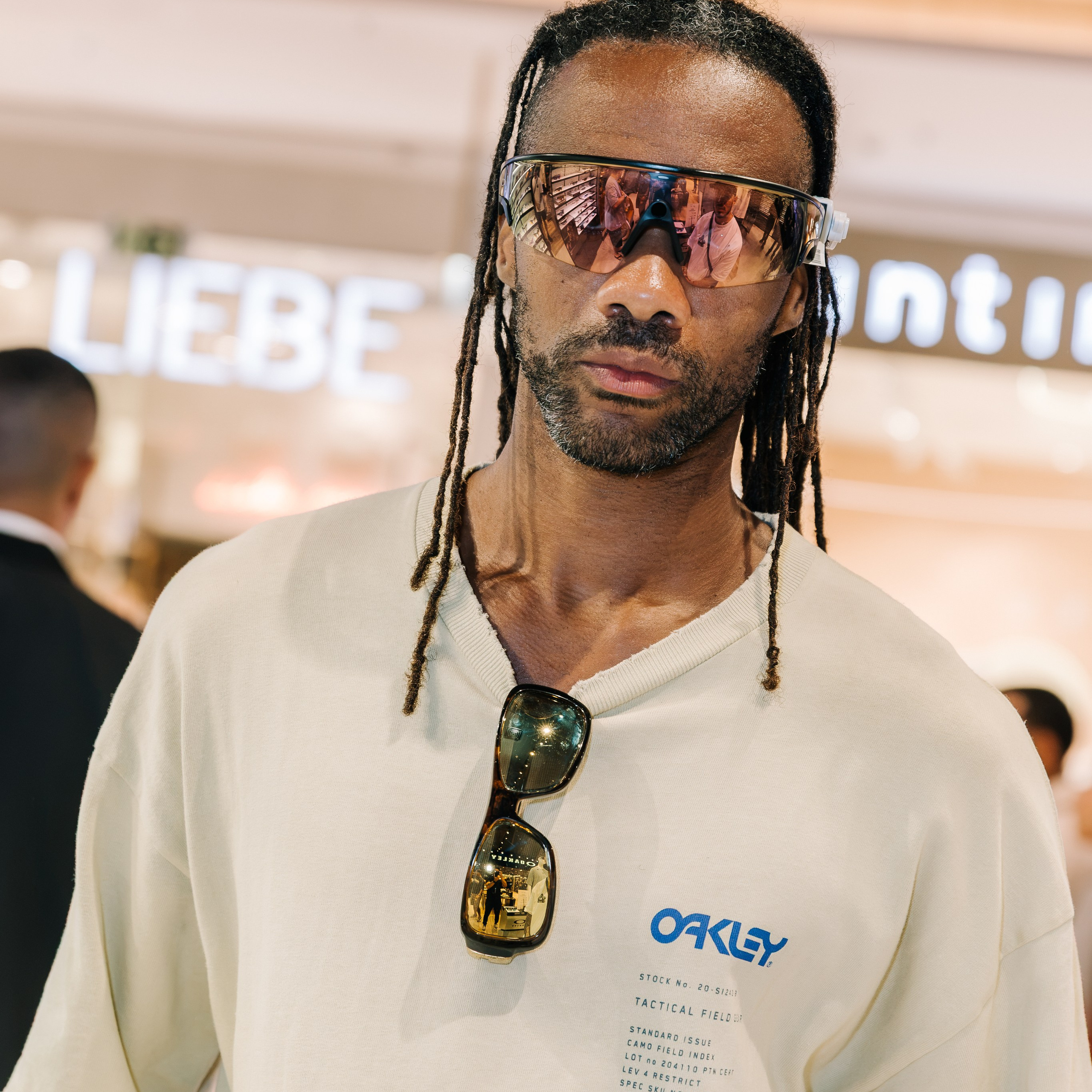 Oakley + NFL. Mareh Audiovisual