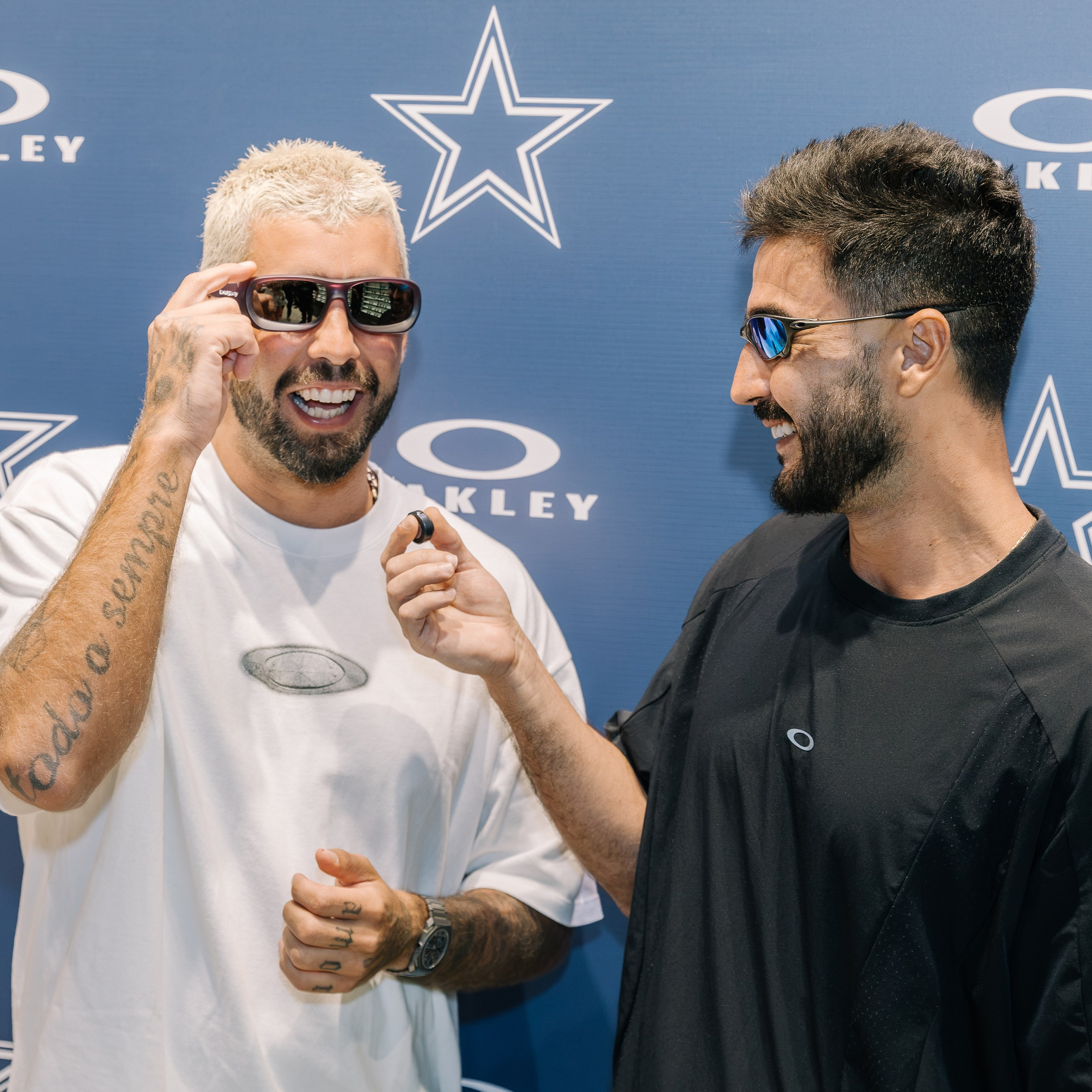Oakley + NFL. Mareh Audiovisual