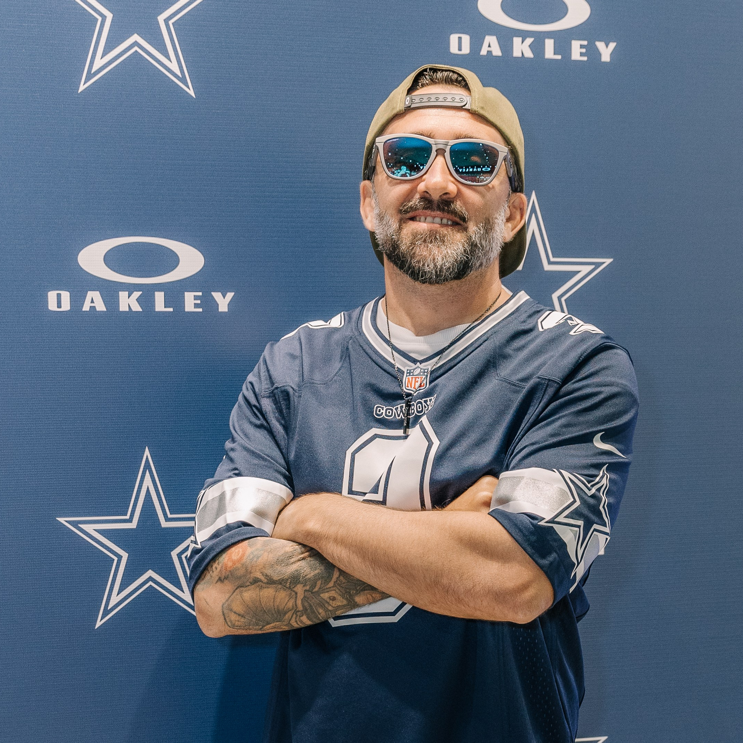 Oakley + NFL. Mareh Audiovisual