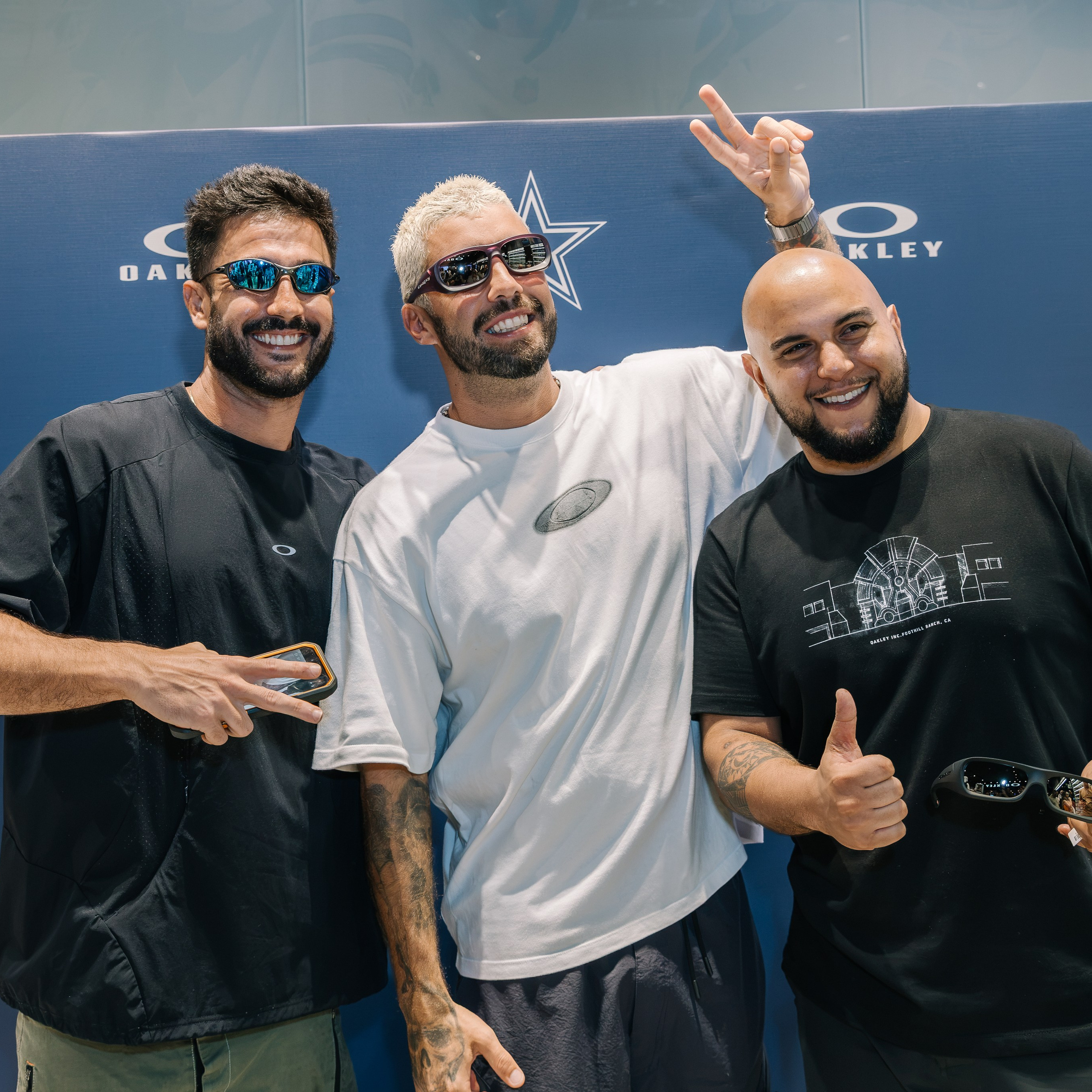 Oakley + NFL. Mareh Audiovisual