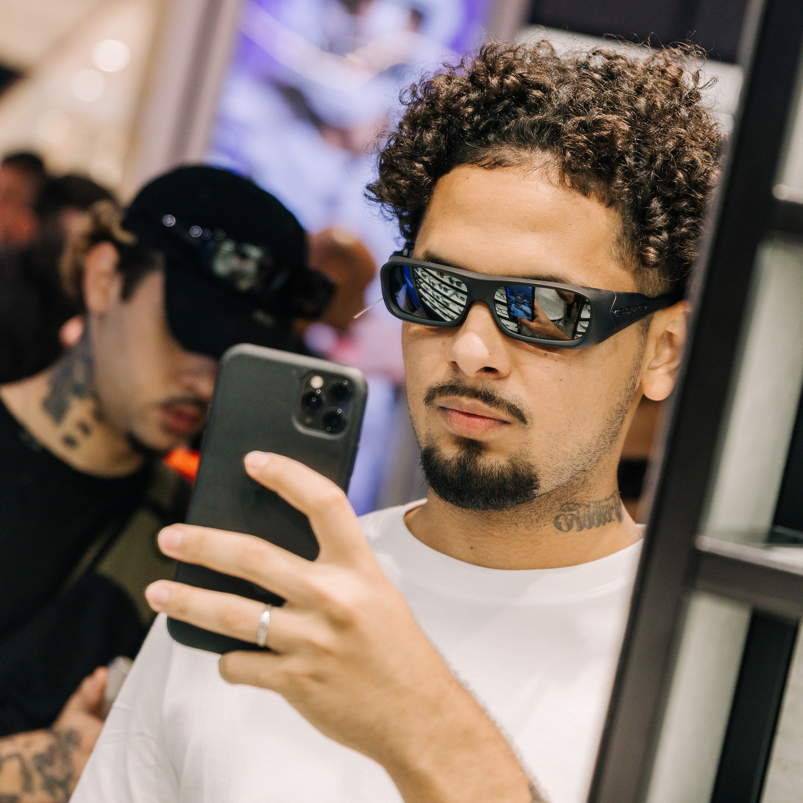 Oakley + NFL. Mareh Audiovisual
