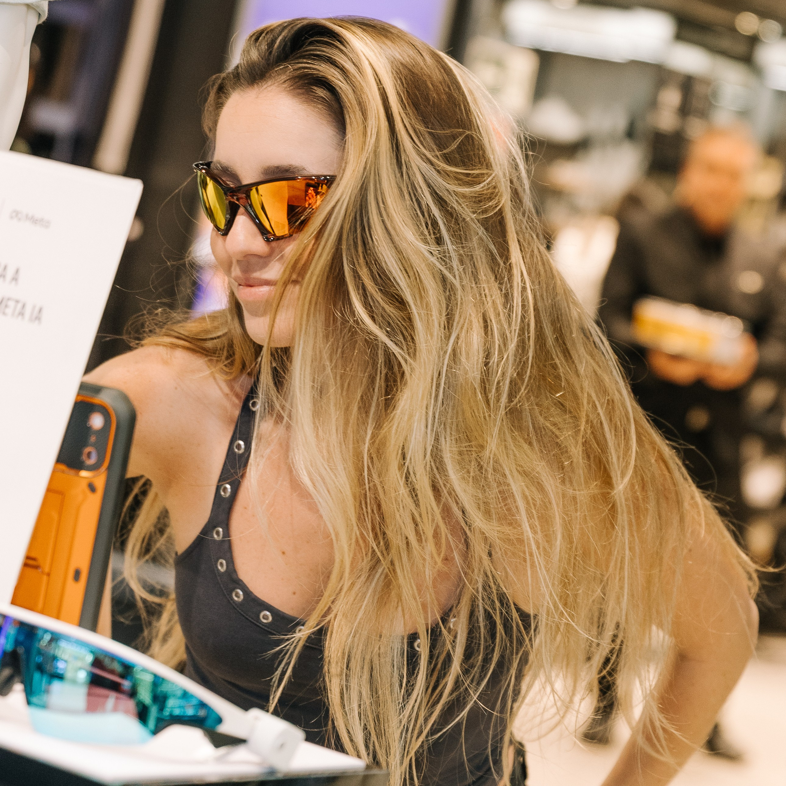 Oakley + NFL. Mareh Audiovisual