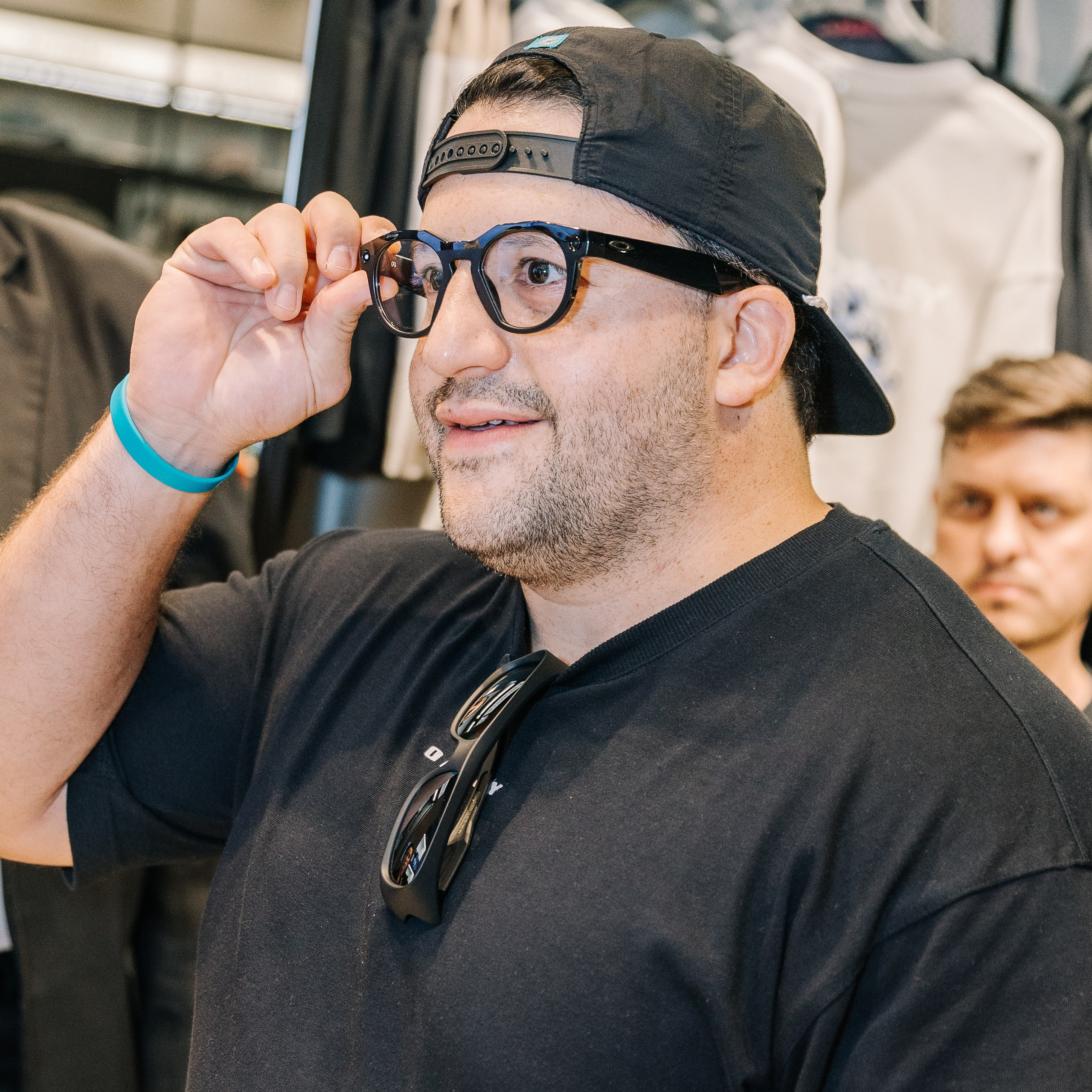 Oakley + NFL. Mareh Audiovisual