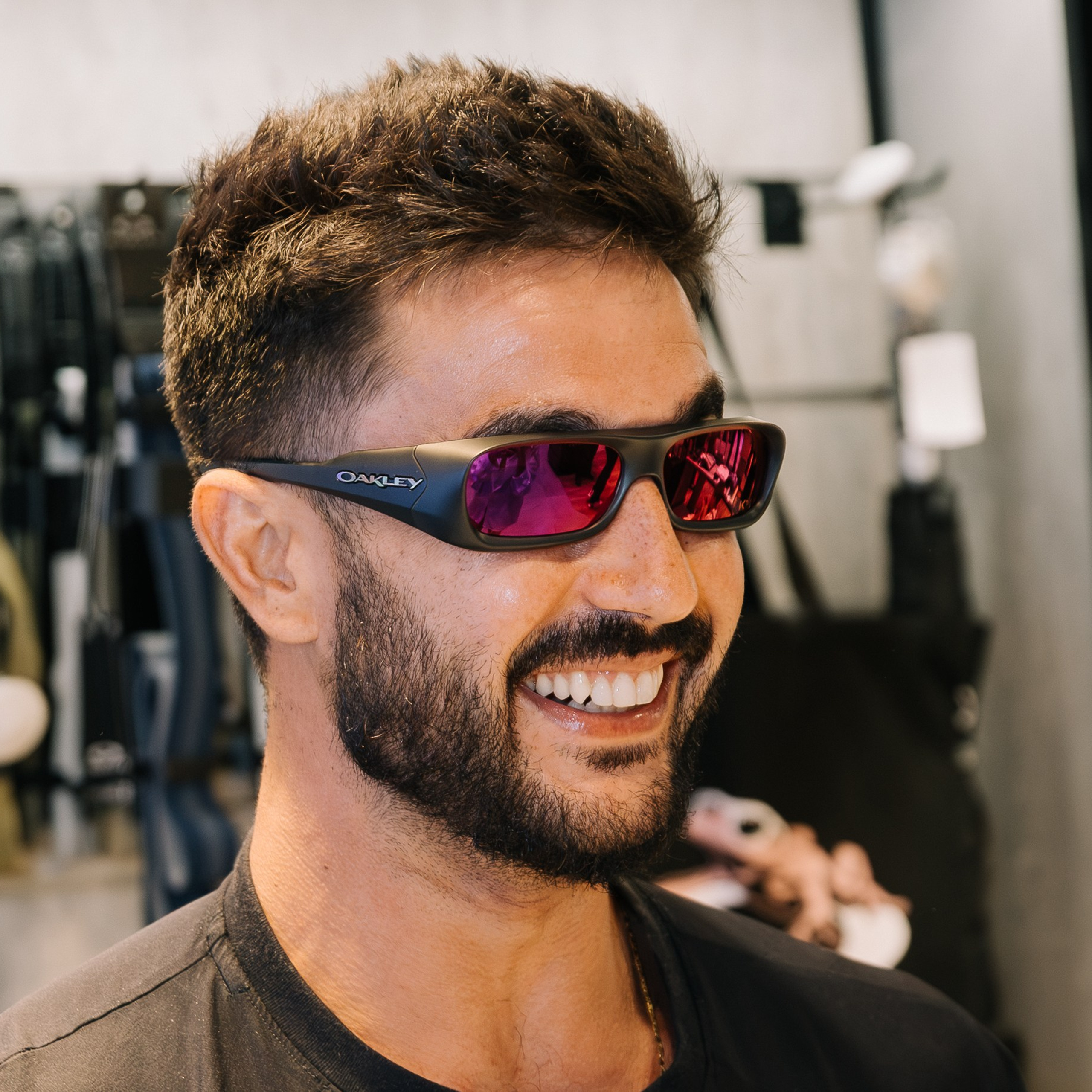 Oakley + NFL. Mareh Audiovisual