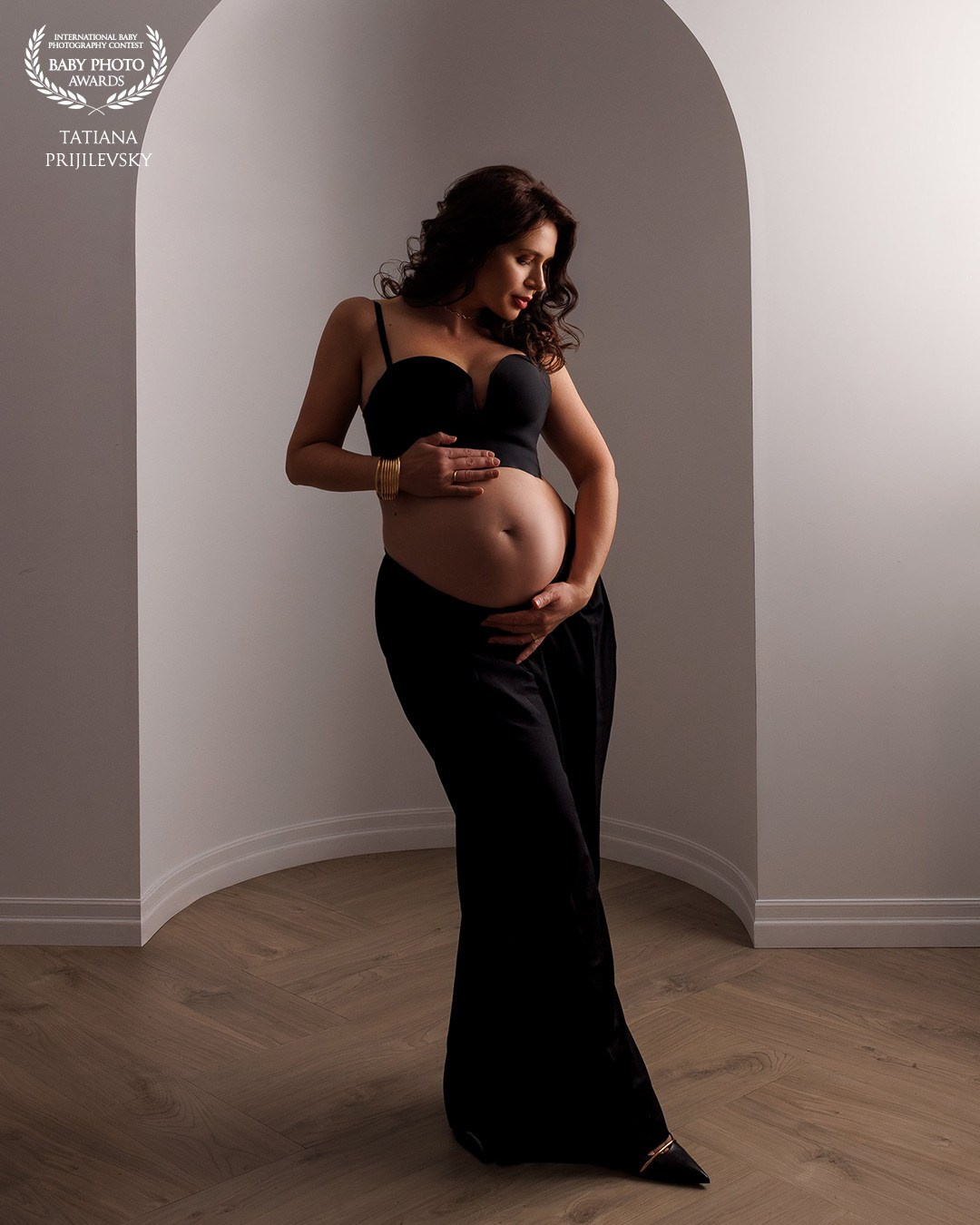 Contact. Je suis photographe portraitiste et je réalise des portraits à toutes les étapes de votre vie! Bienvenue dans mon studio à Westmount, Qc