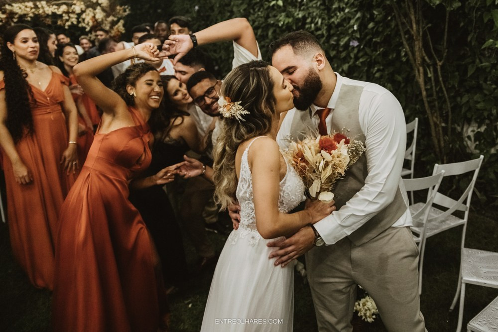 Casamento de Nanda e Marcelo estilo Boho no coração do Recife. EntreOlhares Fotografia e Filmagem de Casamentos em Recife/PE e João Pessoa/PB — Momentos únicos eternizados com sensibilidade