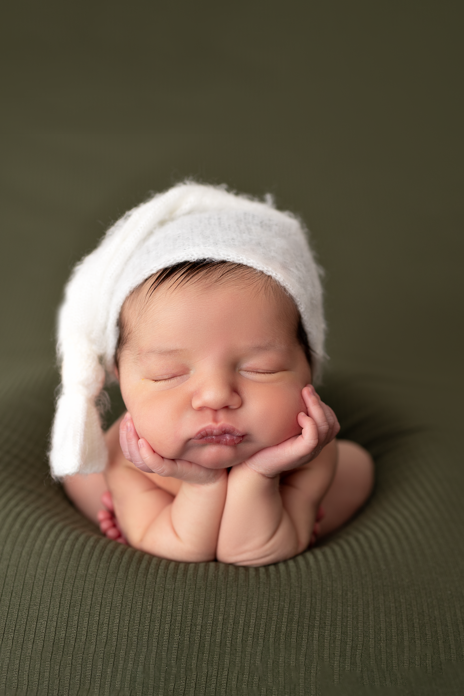 Newborn tradicional em estúdio ou newborn lifestyle em casa: qual a diferença?. Kelen Wehr Fotografia | Fotógrafa em São José dos Campos