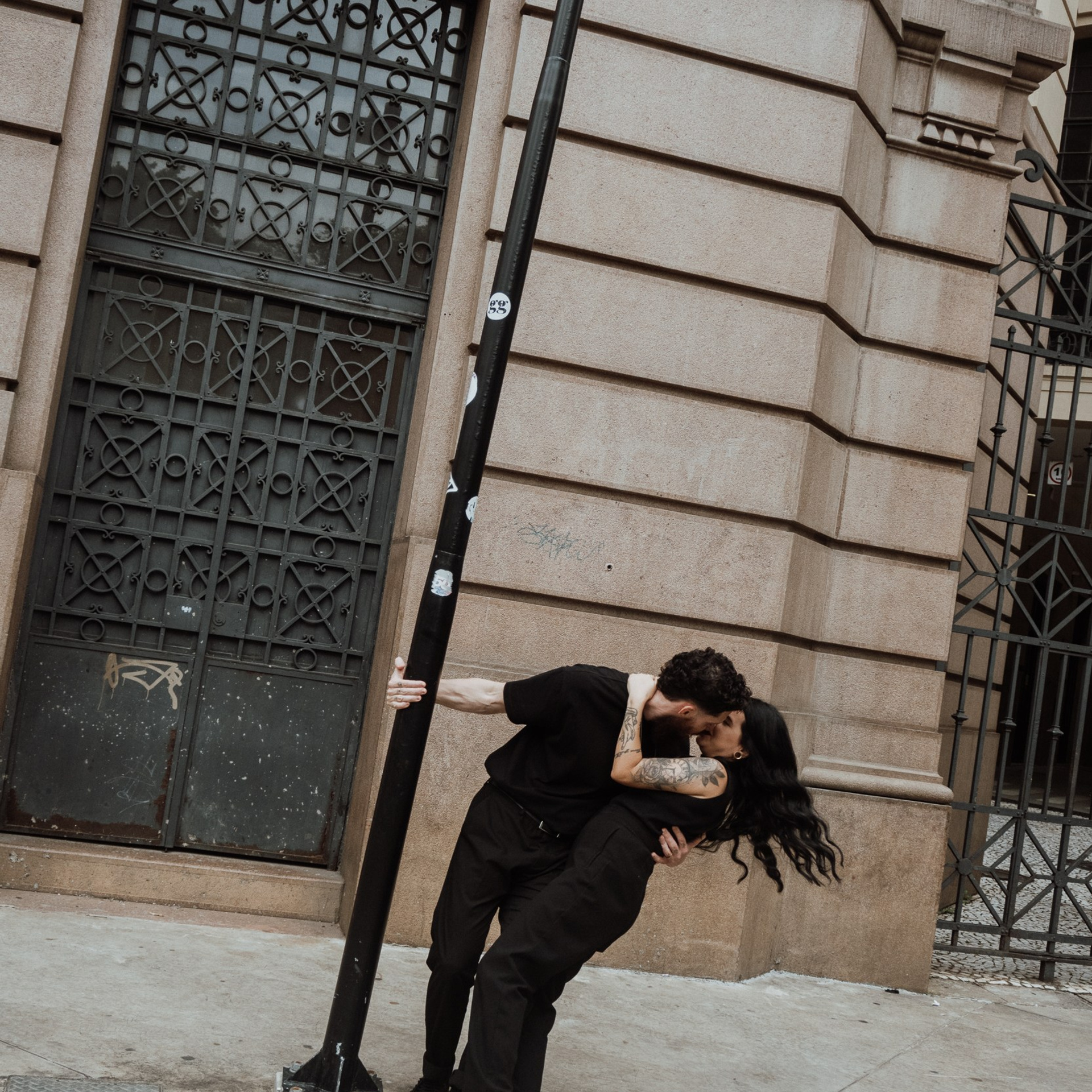Intense — Ensaio Urbano